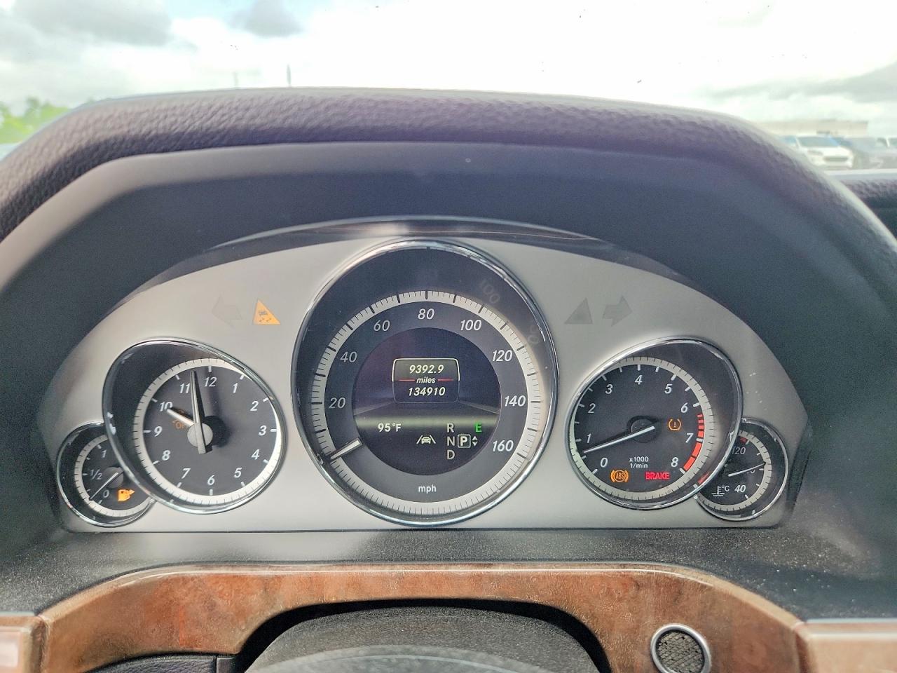 2013 Mercedes-benz E Black vin: WDDHF5KB4DA701658