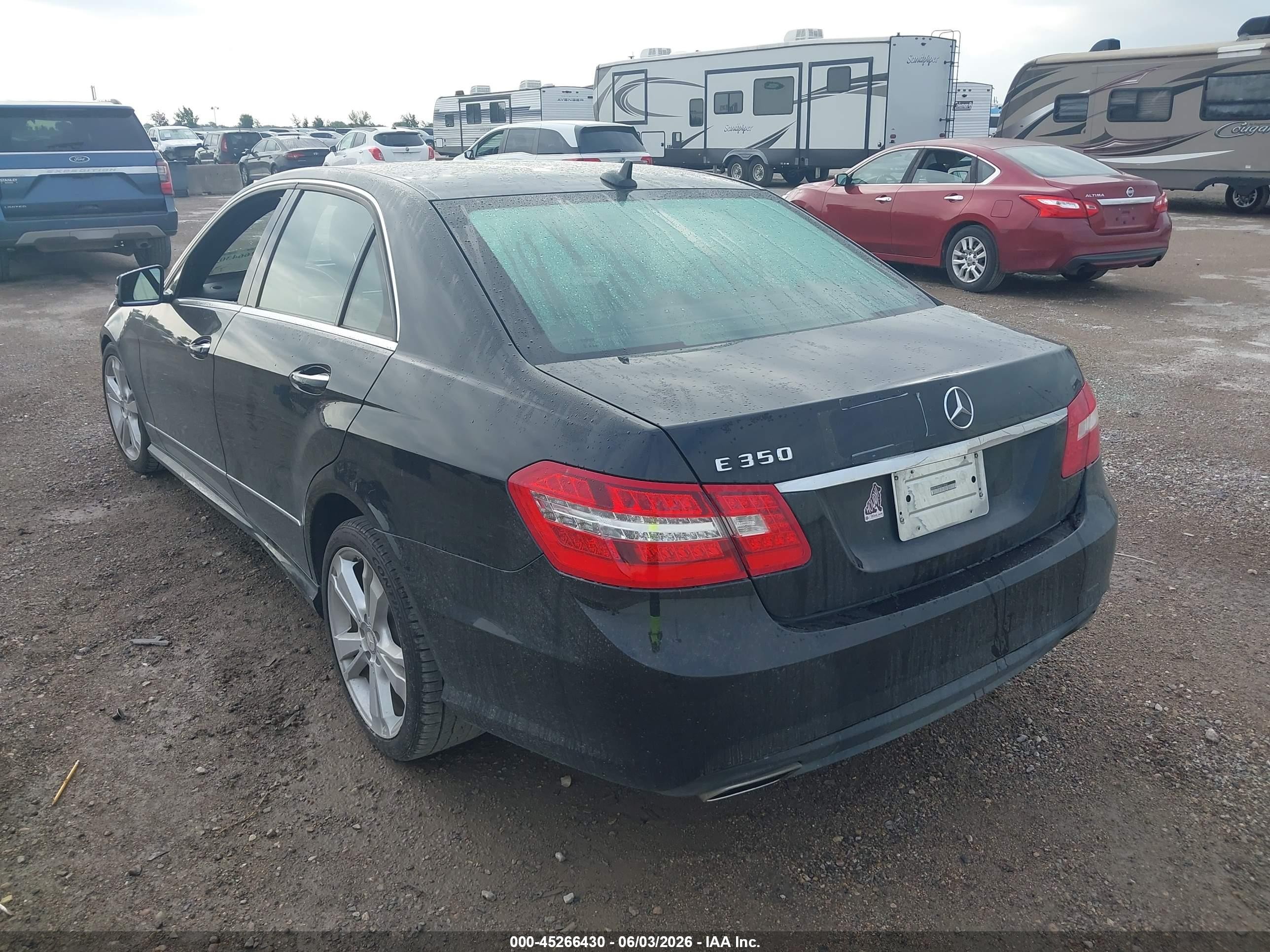2013 Mercedes-benz E 350   Black vin: WDDHF5KB4DA719562
