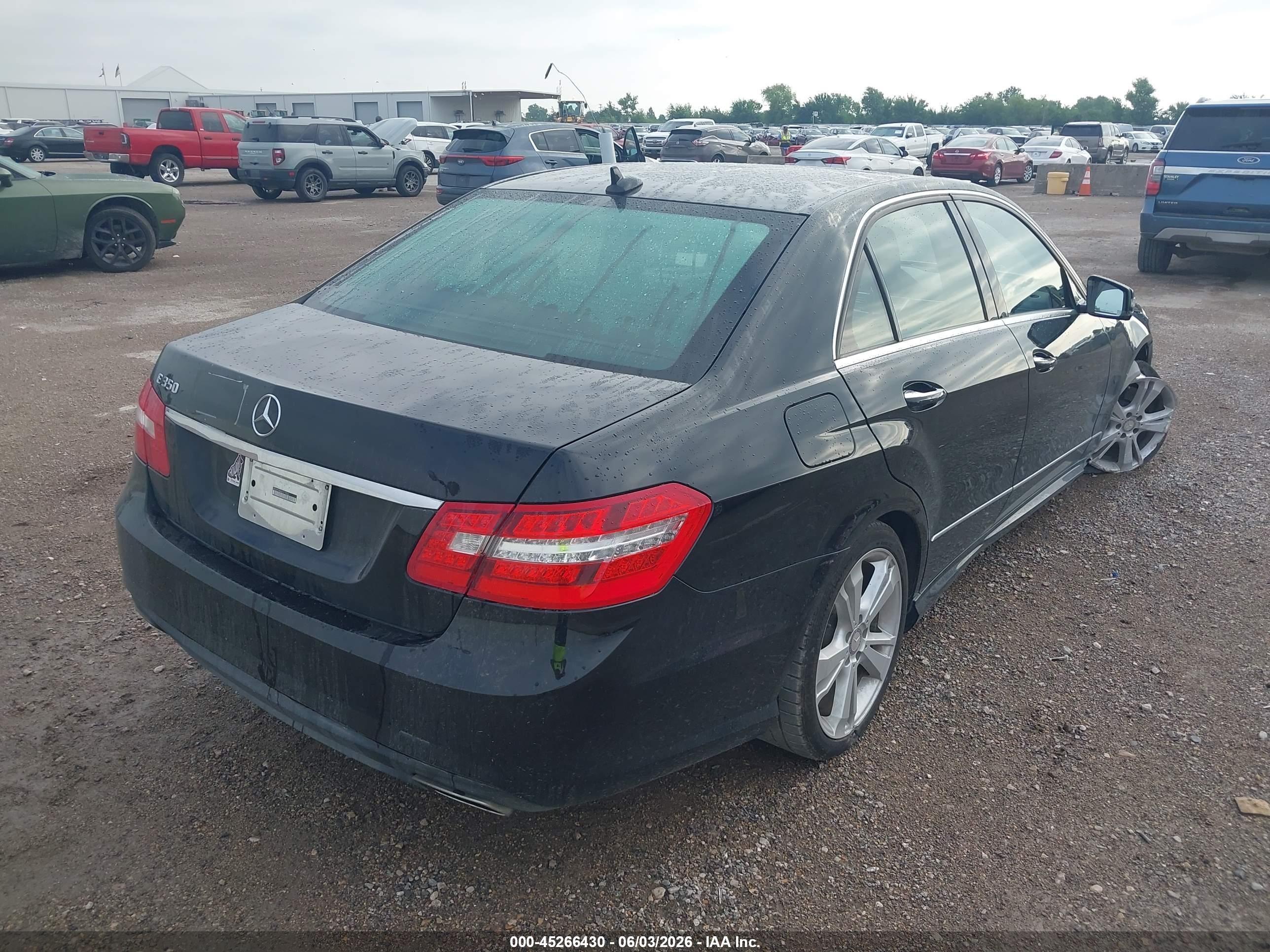 2013 Mercedes-benz E 350   Black vin: WDDHF5KB4DA719562