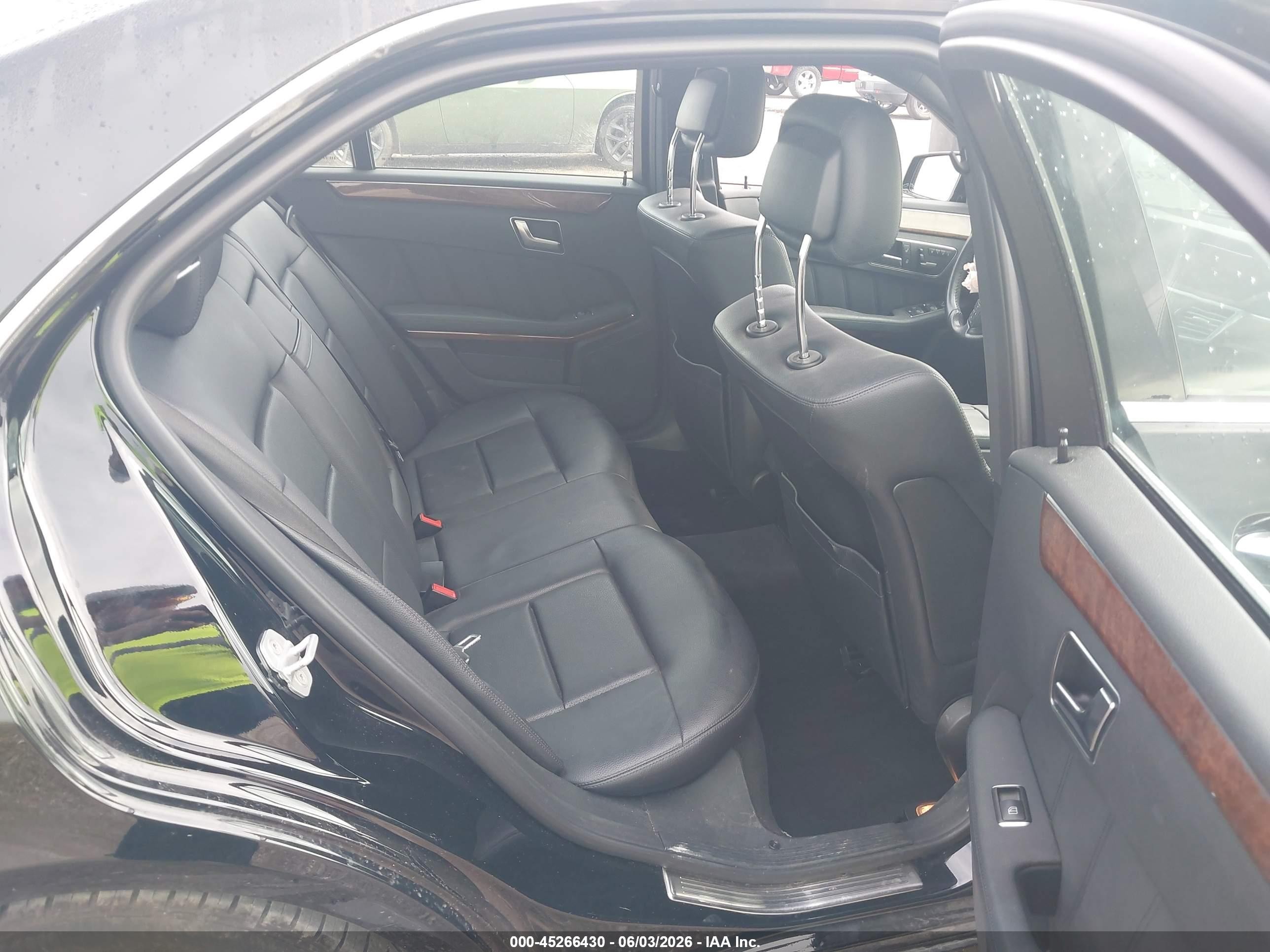 2013 Mercedes-benz E 350   Black vin: WDDHF5KB4DA719562