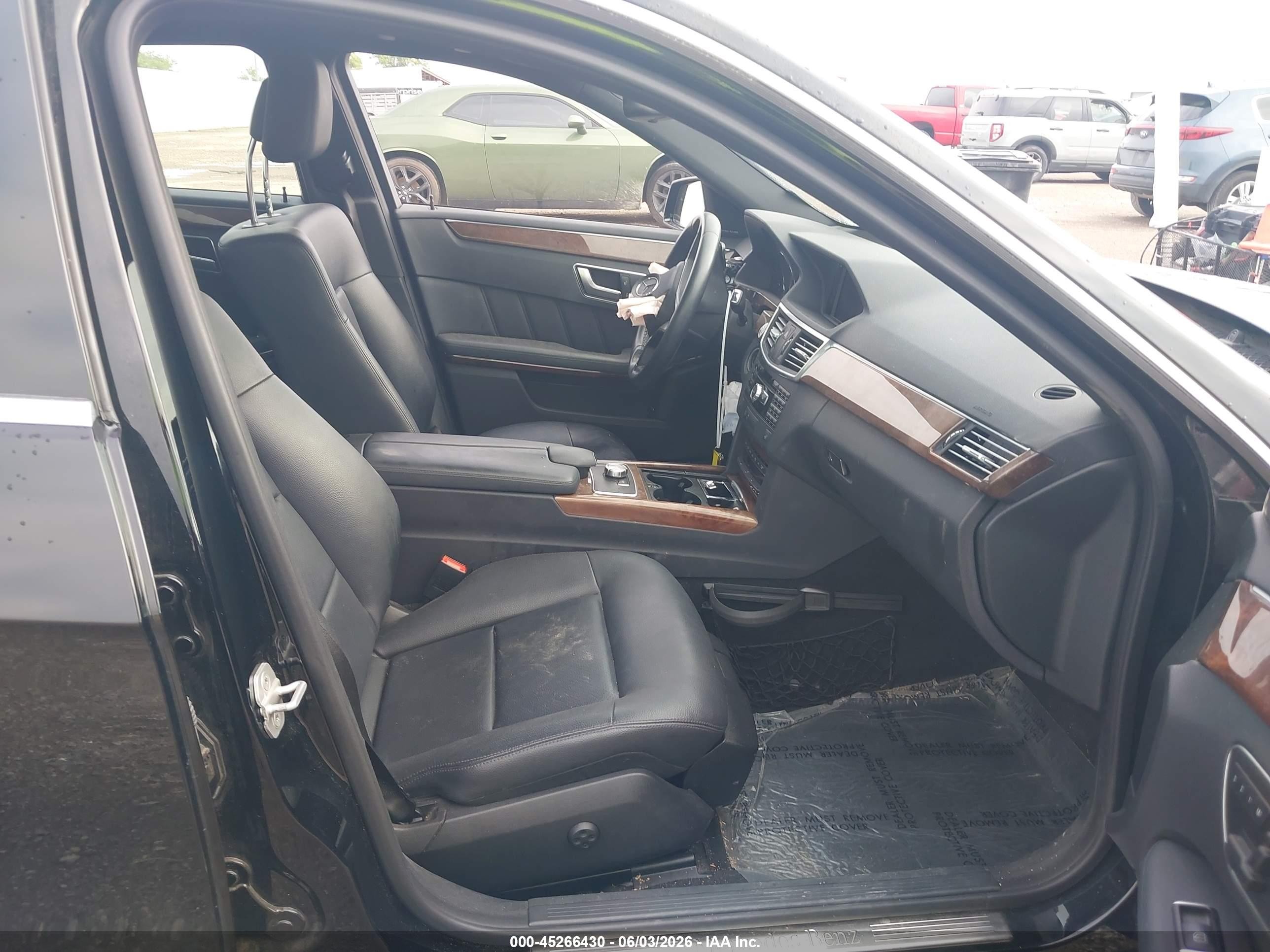 2013 Mercedes-benz E 350   Black vin: WDDHF5KB4DA719562