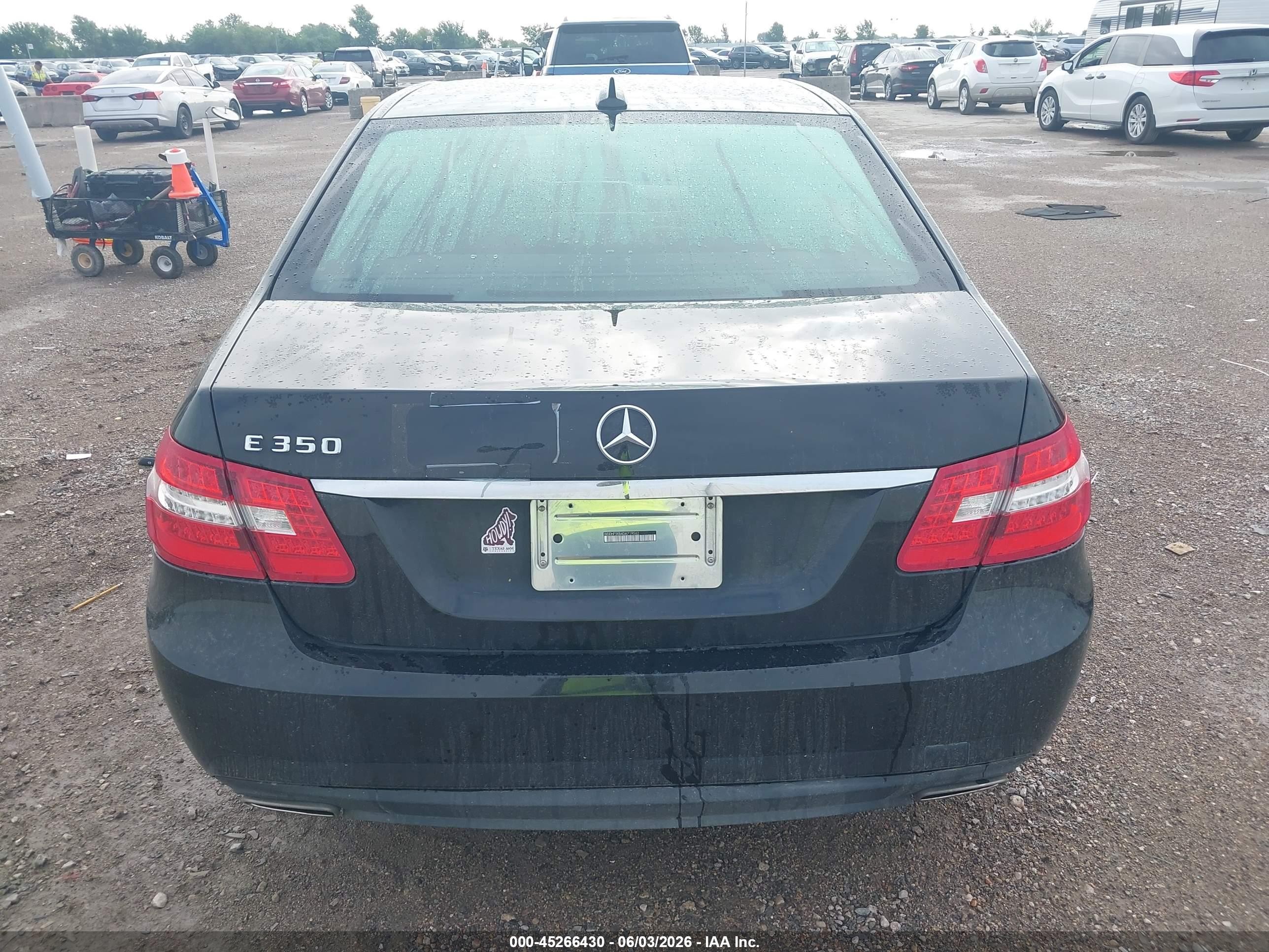 2013 Mercedes-benz E 350   Black vin: WDDHF5KB4DA719562