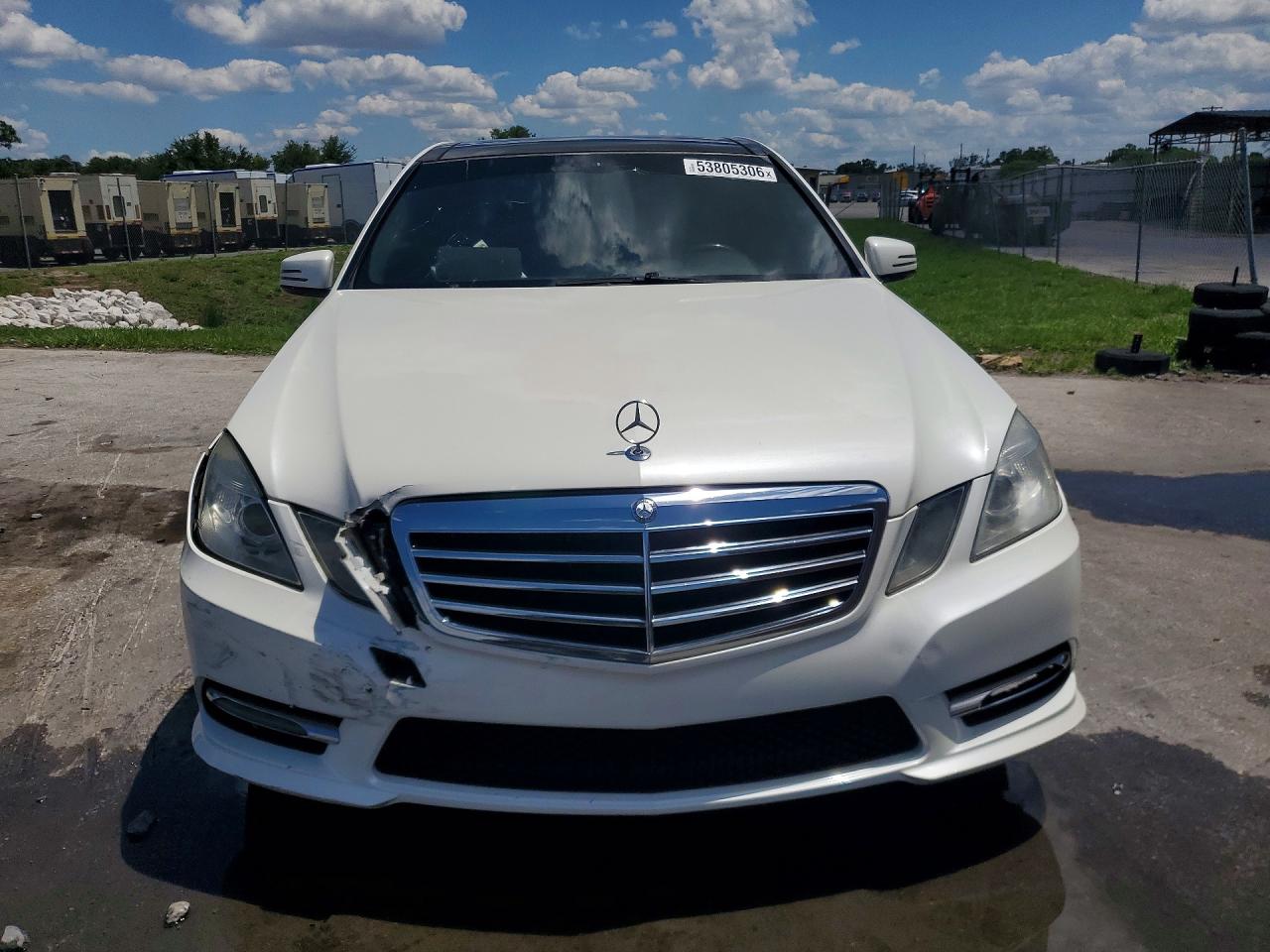 2013 Mercedes-benz E 350 White vin: WDDHF5KB4DA724759