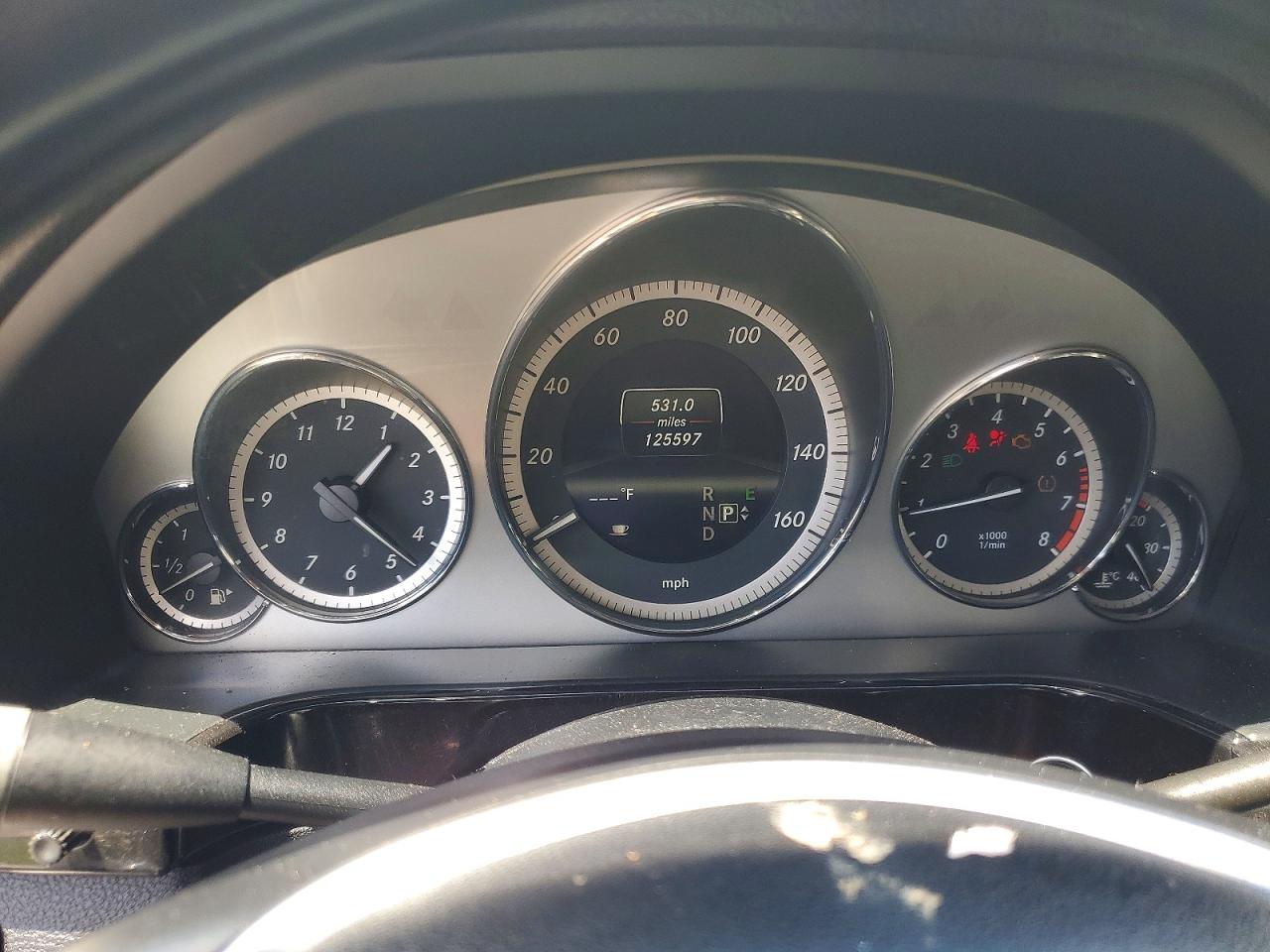 2013 Mercedes-benz E 350 White vin: WDDHF5KB4DA724759