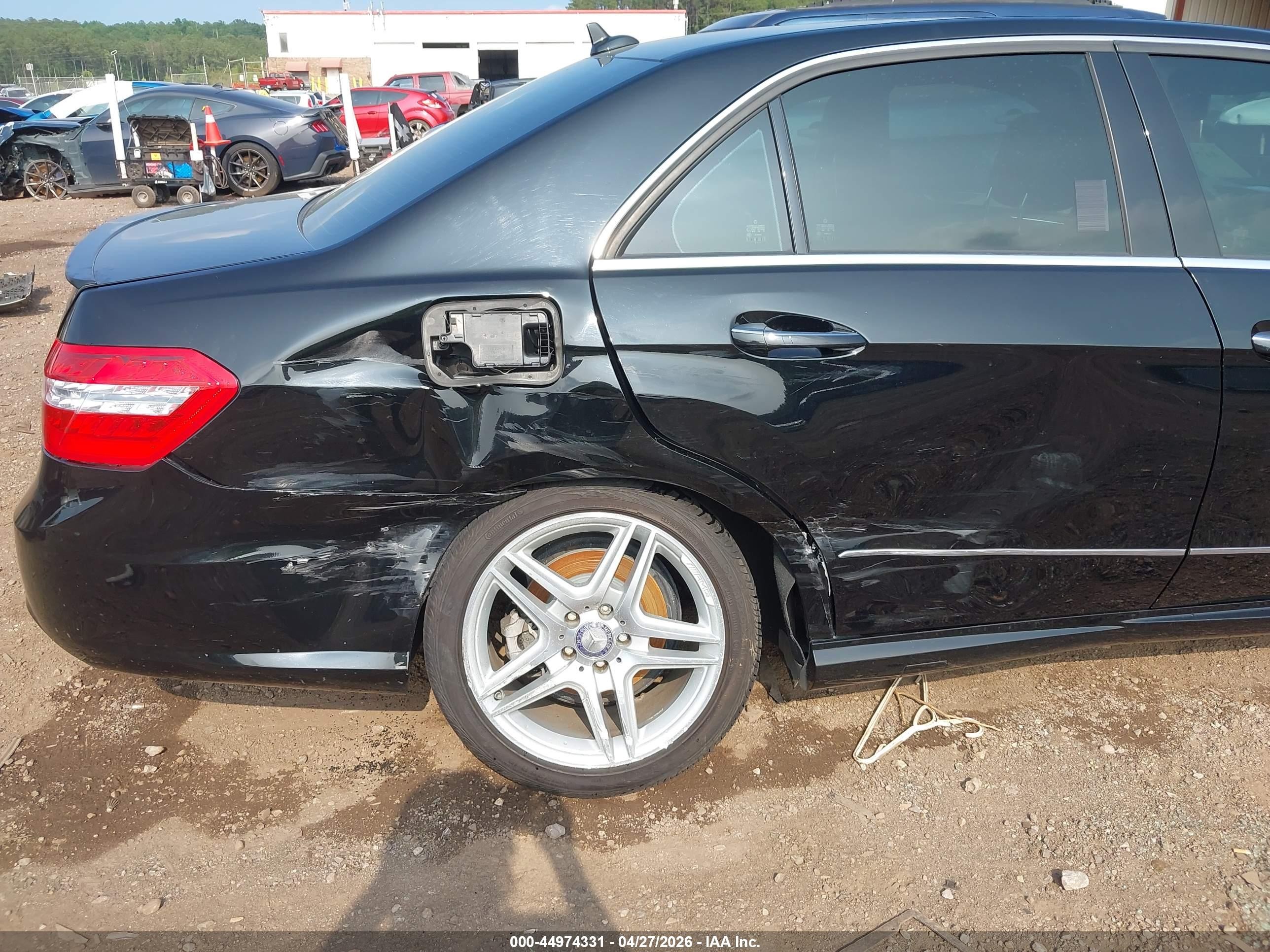 2013 Mercedes-benz E 350   Black vin: WDDHF5KB4DA725409