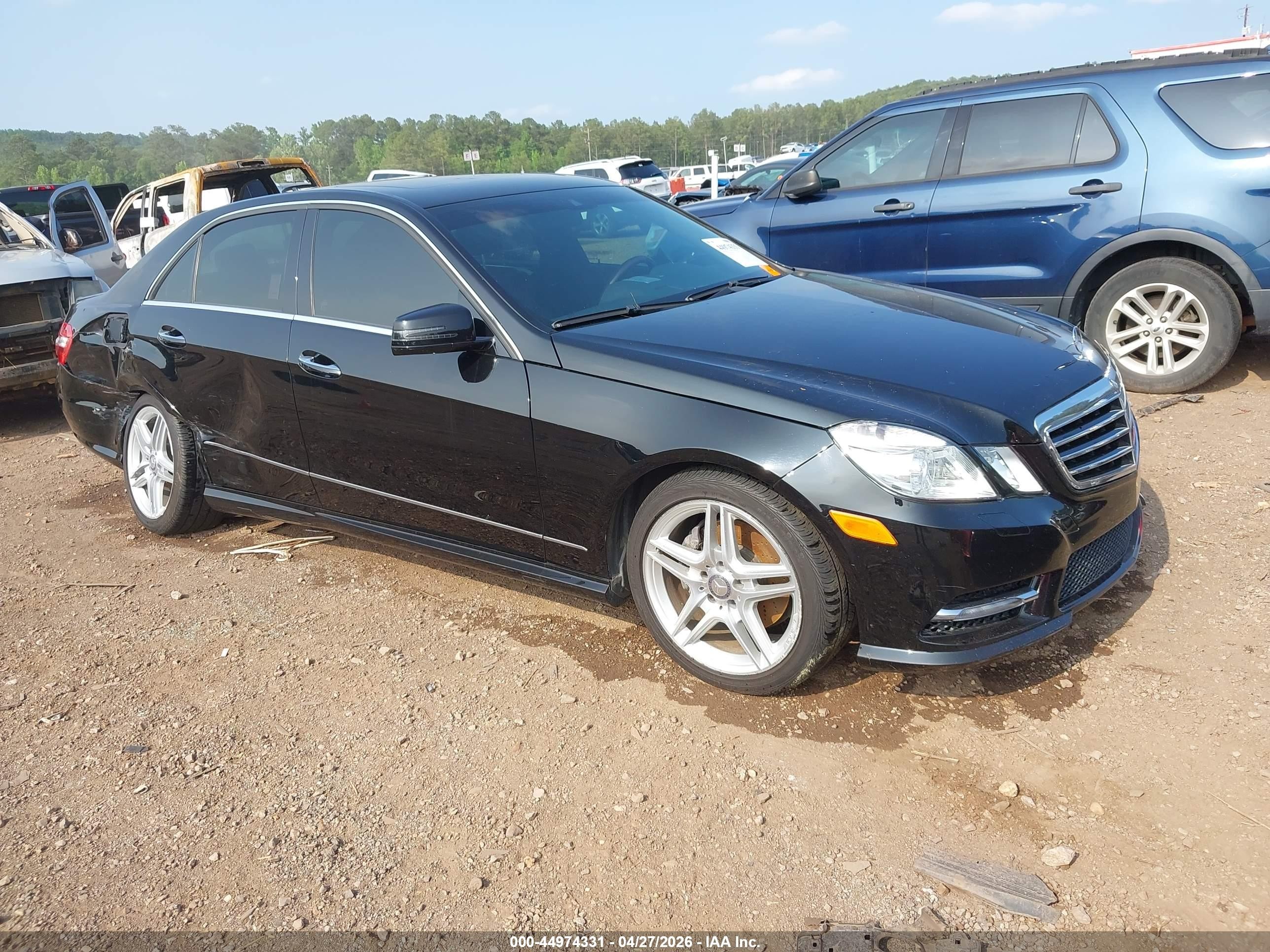 2013 Mercedes-benz E 350   Black vin: WDDHF5KB4DA725409