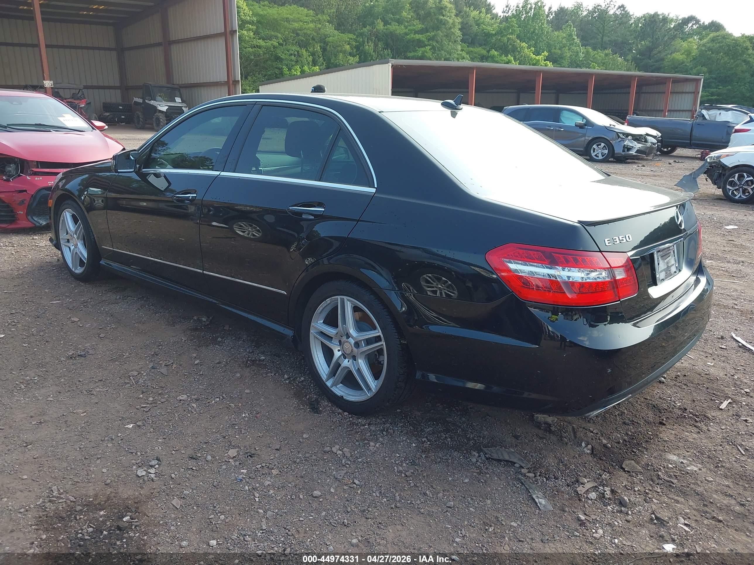 2013 Mercedes-benz E 350   Black vin: WDDHF5KB4DA725409