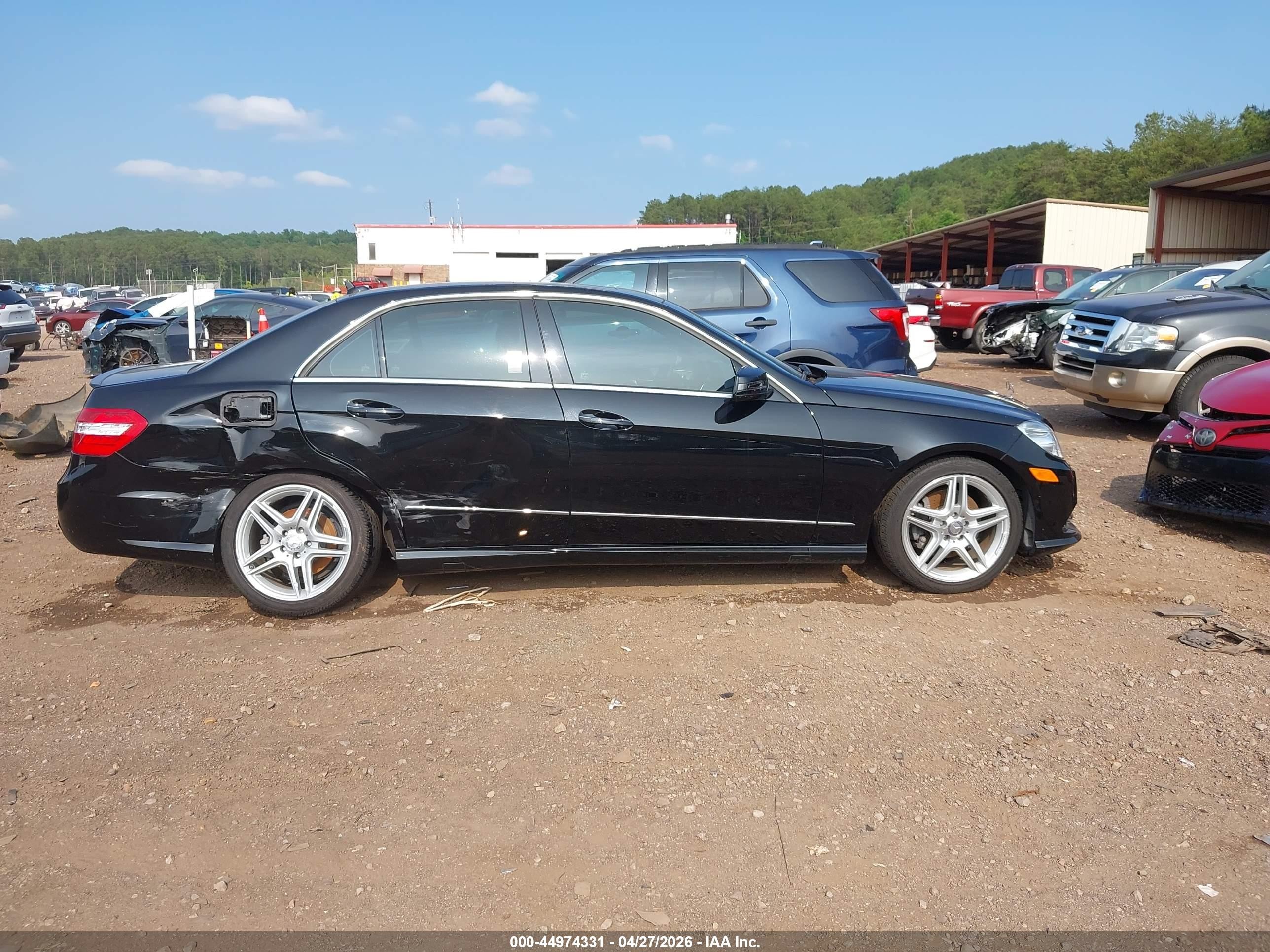 2013 Mercedes-benz E 350   Black vin: WDDHF5KB4DA725409