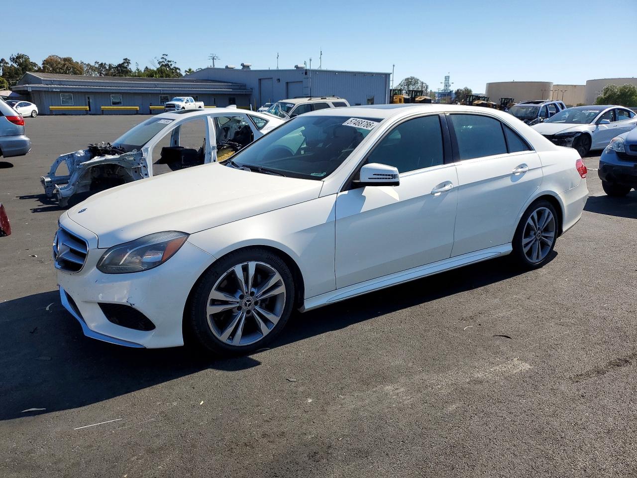 2014 Mercedes-benz E 350 White vin: WDDHF5KB4EA792481