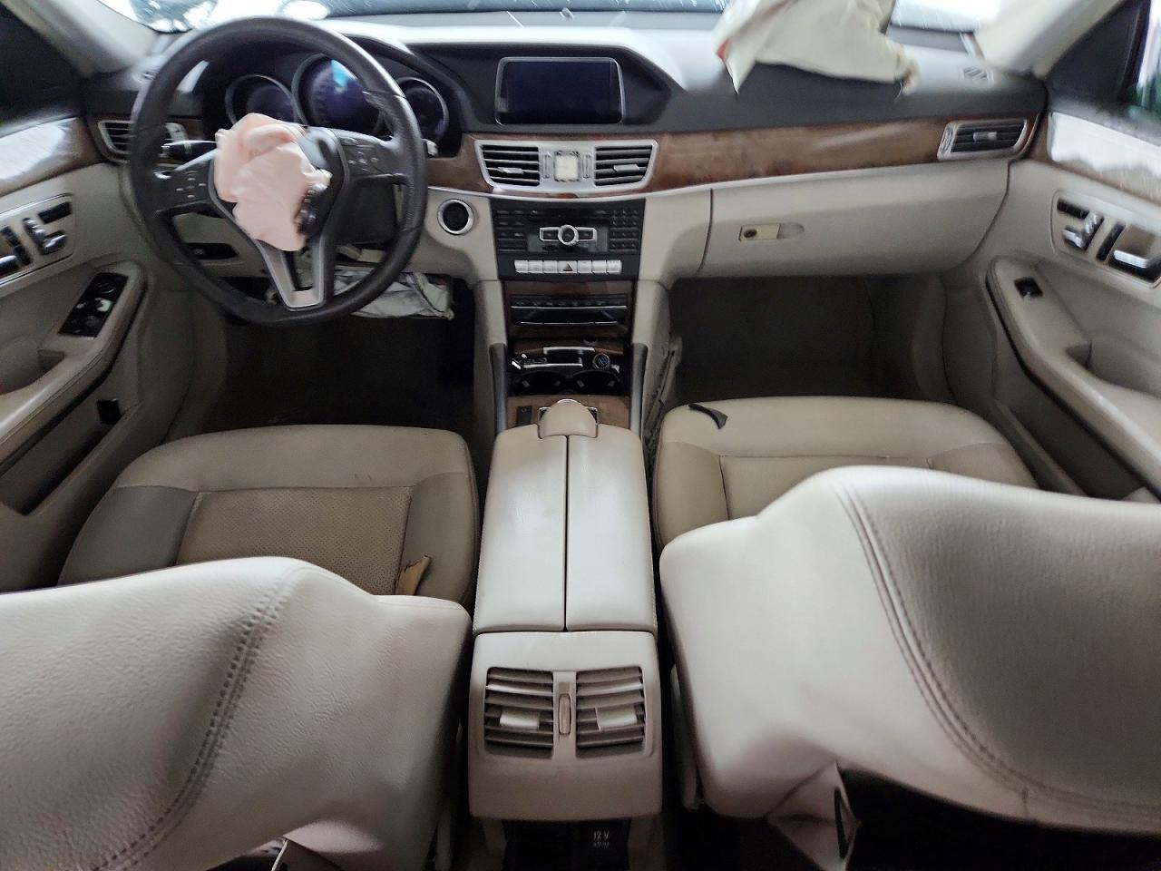2014 Mercedes-benz E 350 Silver vin: WDDHF5KB4EA802717