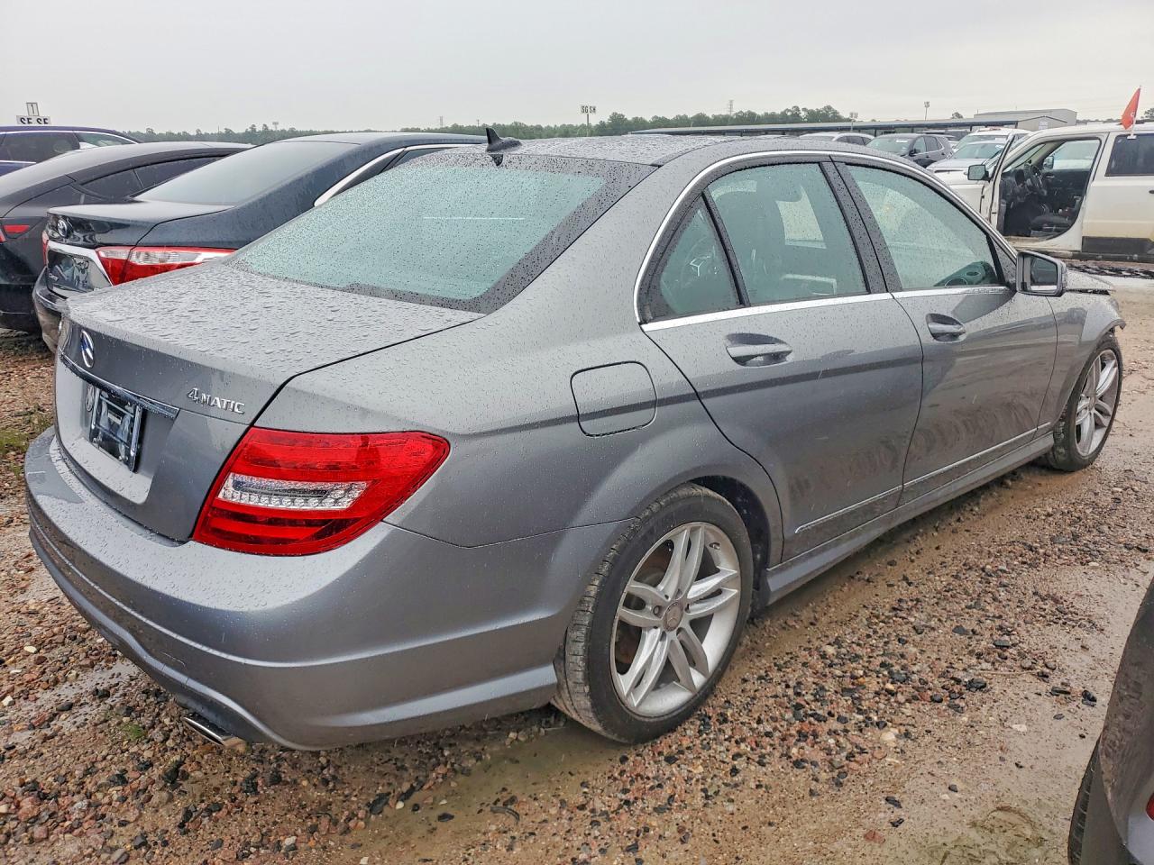 2014 Mercedes-benz E 350 Silver vin: WDDHF5KB4EA802717