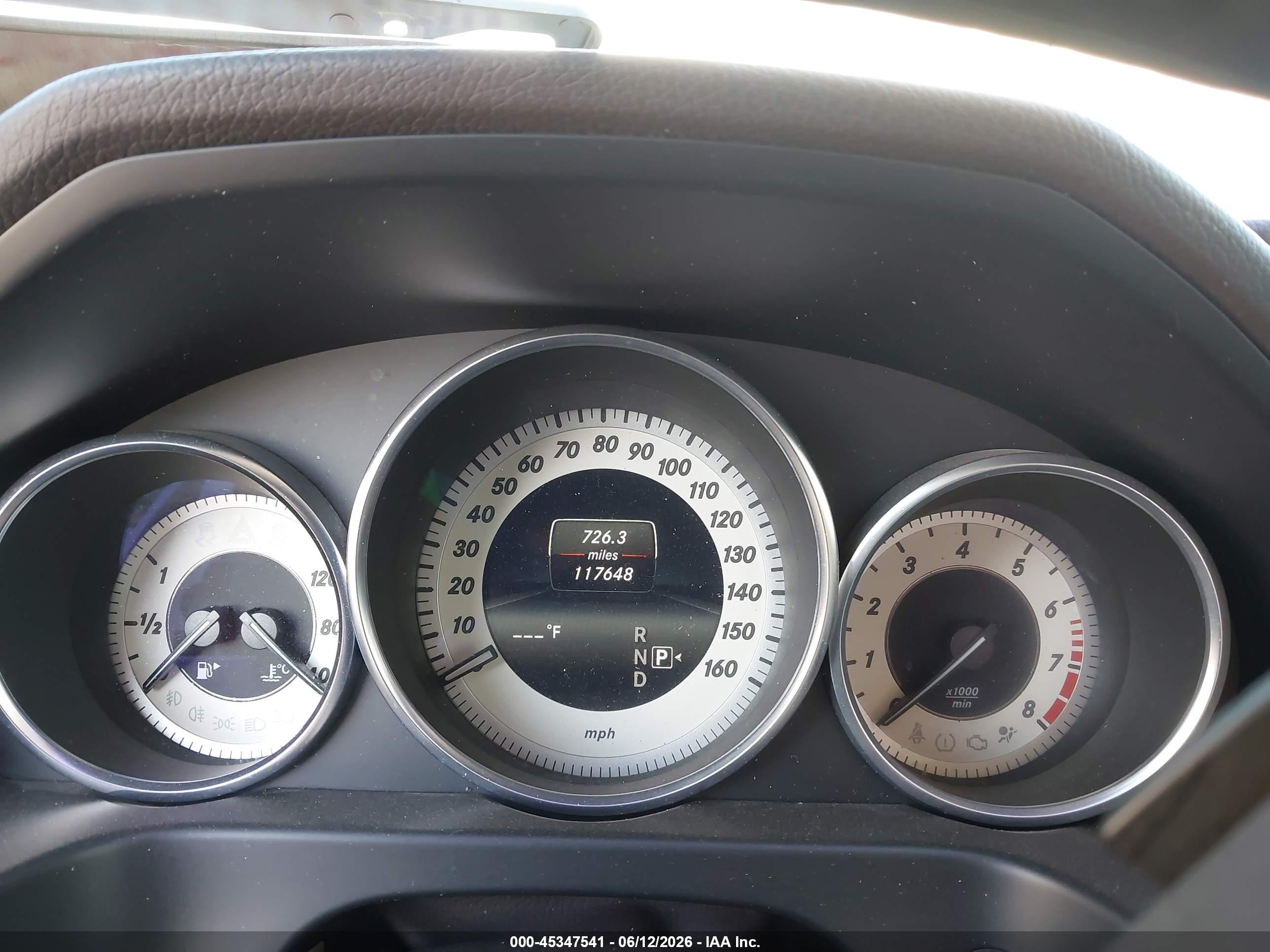 2014 Mercedes-benz E 350   White vin: WDDHF5KB4EB026938