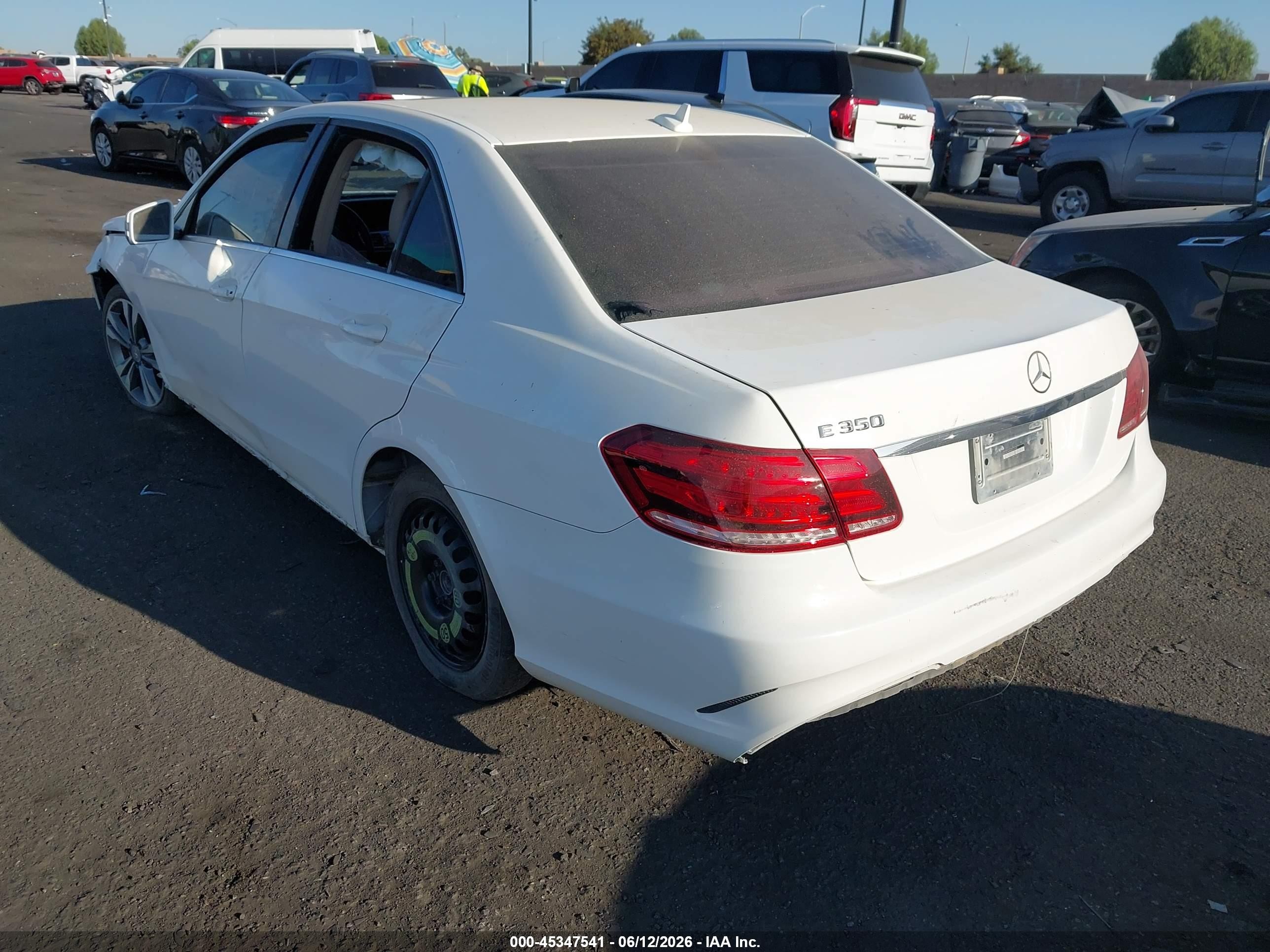 2014 Mercedes-benz E 350   White vin: WDDHF5KB4EB026938