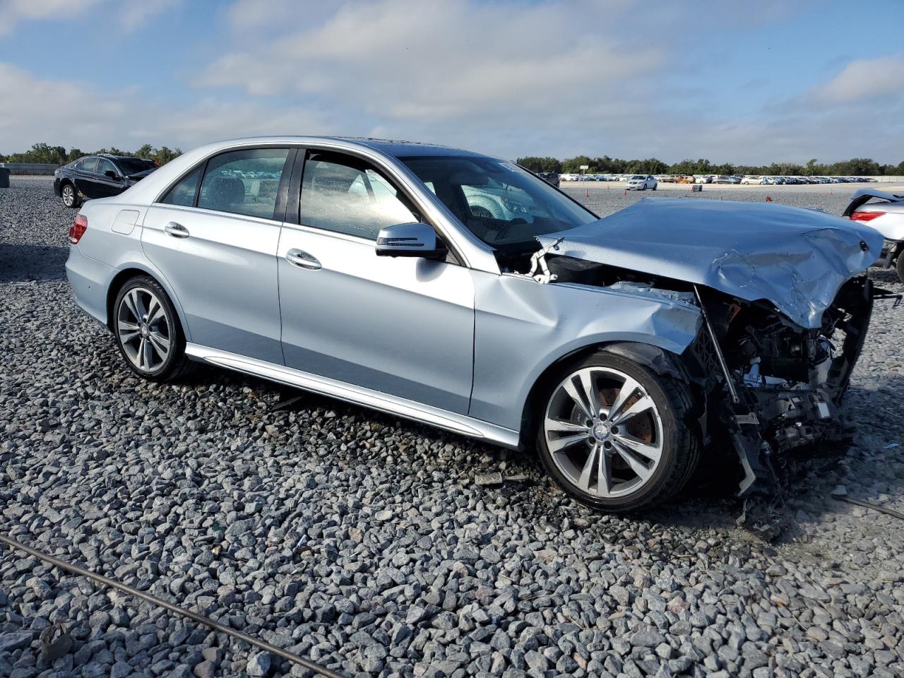 2014 Mercedes-benz E 350 Silver vin: WDDHF5KB4EB054741