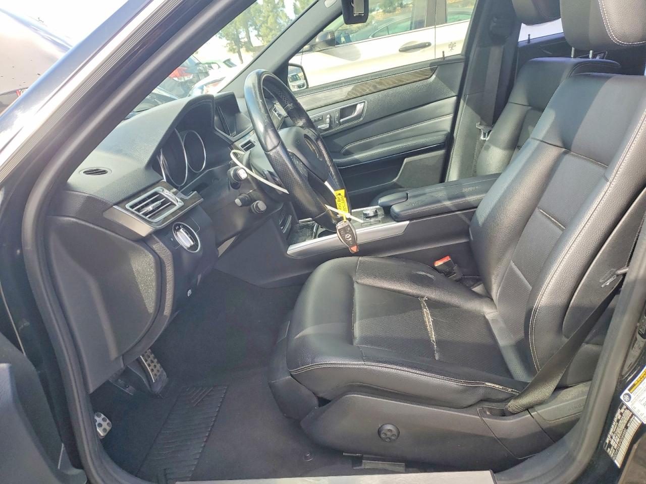 2015 Mercedes-benz E 350 Black vin: WDDHF5KB4FB089880