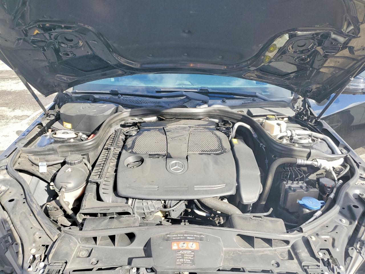 2015 Mercedes-benz E 350 Black vin: WDDHF5KB4FB089880