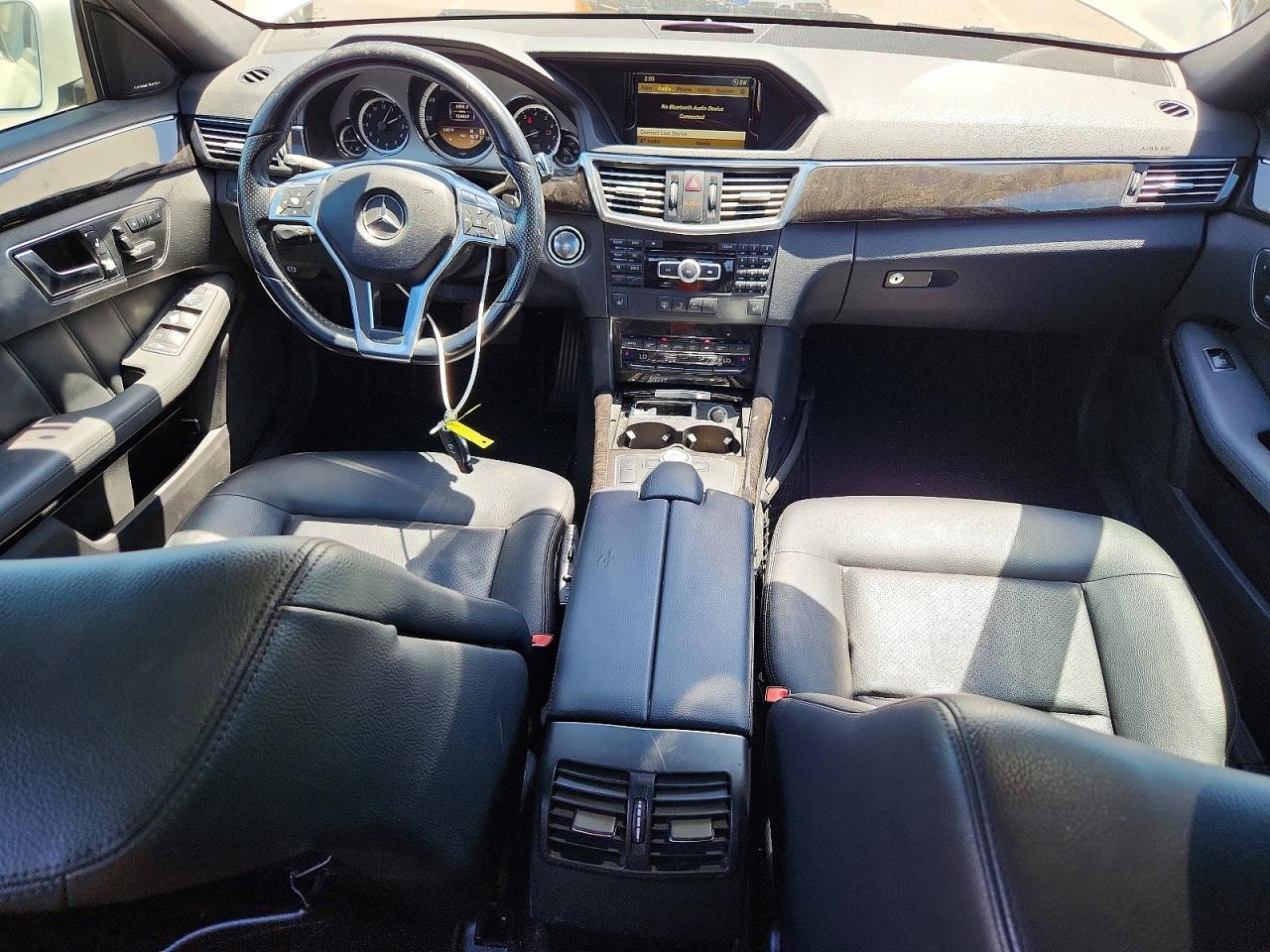 2012 Mercedes-benz E 350 White vin: WDDHF5KB5CA531809