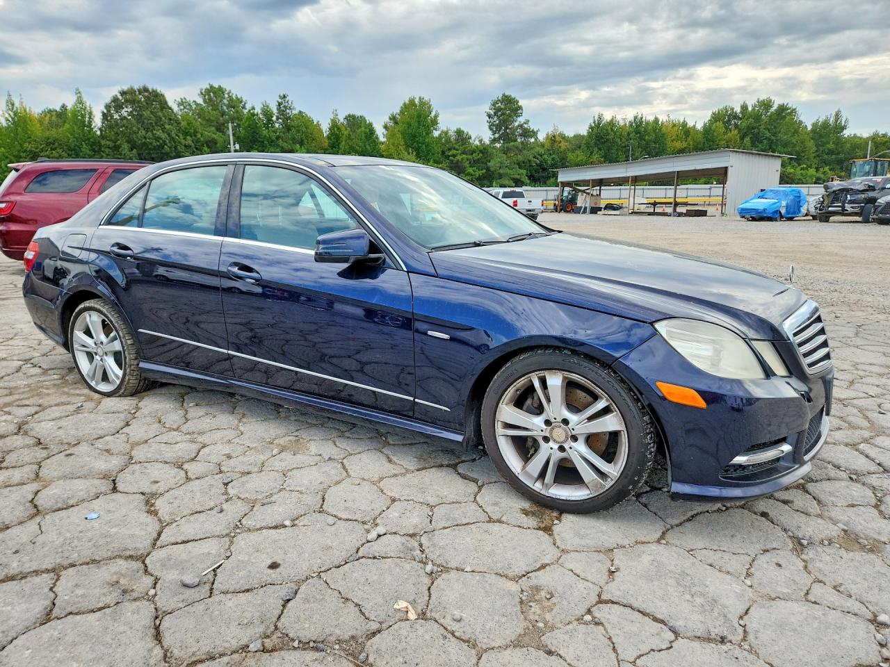 2012 Mercedes-benz E 350 Blue vin: WDDHF5KB5CA533821