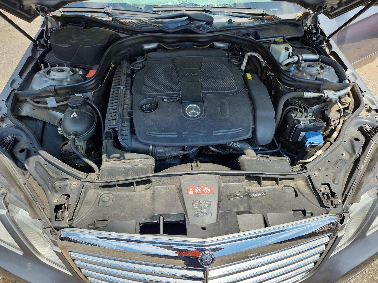 2012 Mercedes-benz E 350 Silver vin: WDDHF5KB5CA534595