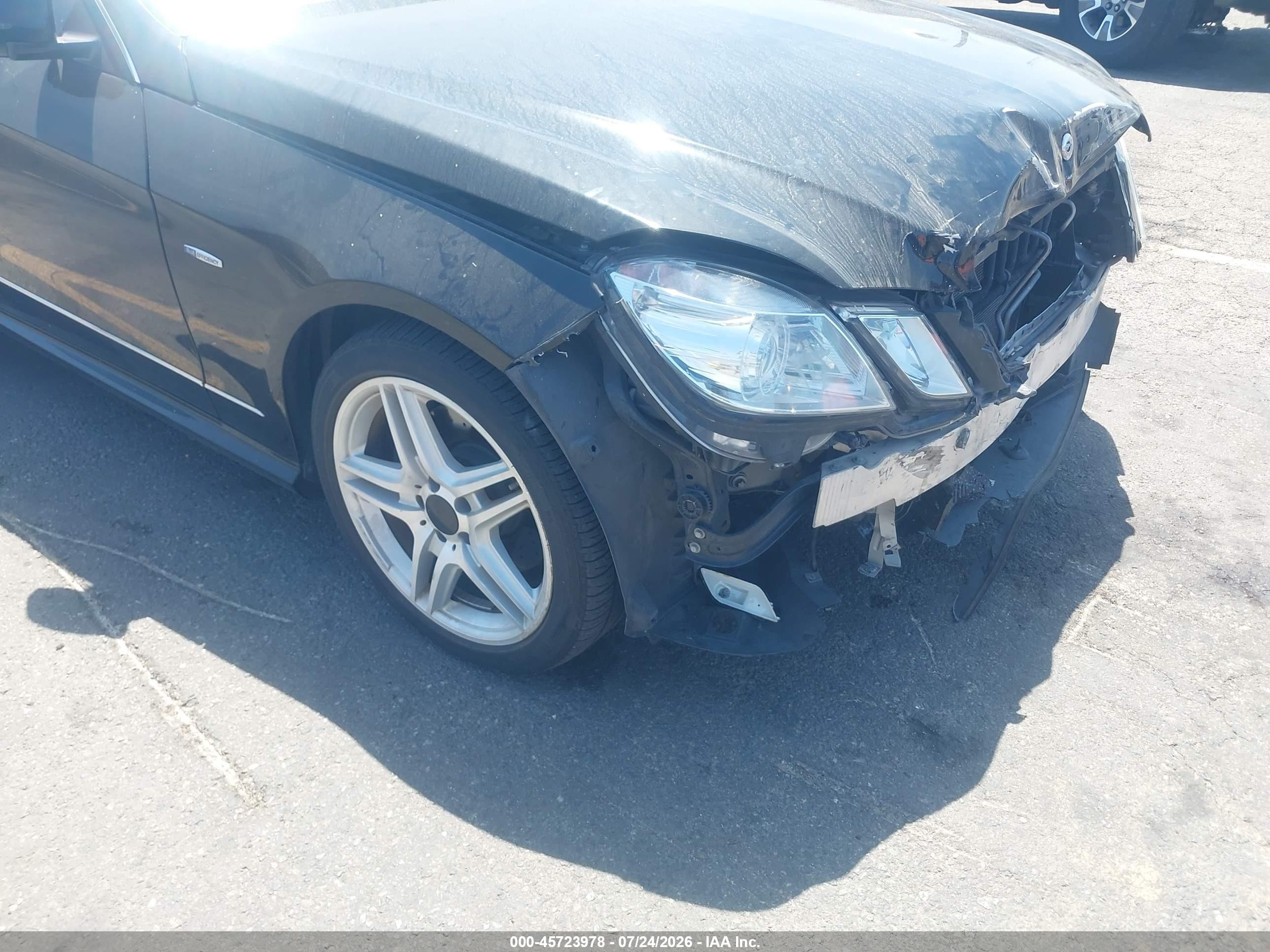2012 Mercedes-benz E 350   Черный vin: WDDHF5KB5CA588592