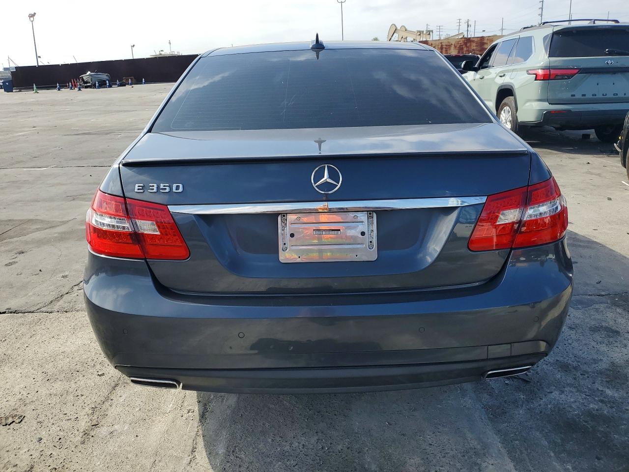 2013 Mercedes-benz E-class E350 Gray vin: WDDHF5KB5DA688550