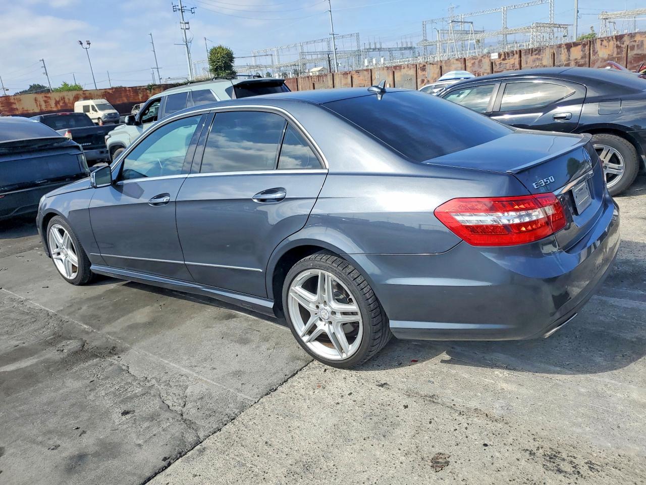 2013 Mercedes-benz E-class E350 Gray vin: WDDHF5KB5DA688550