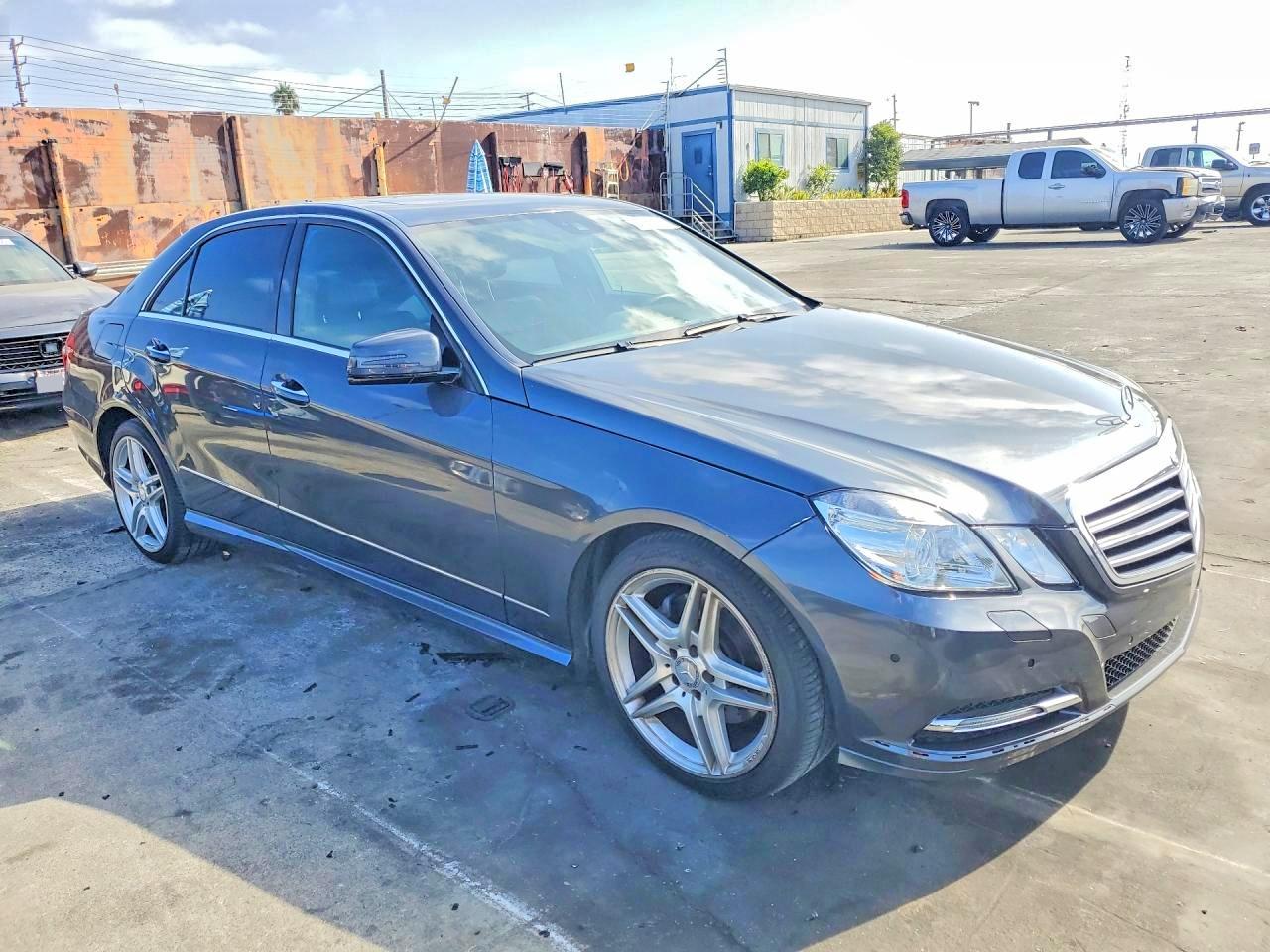 2013 Mercedes-benz E-class E350 Gray vin: WDDHF5KB5DA688550