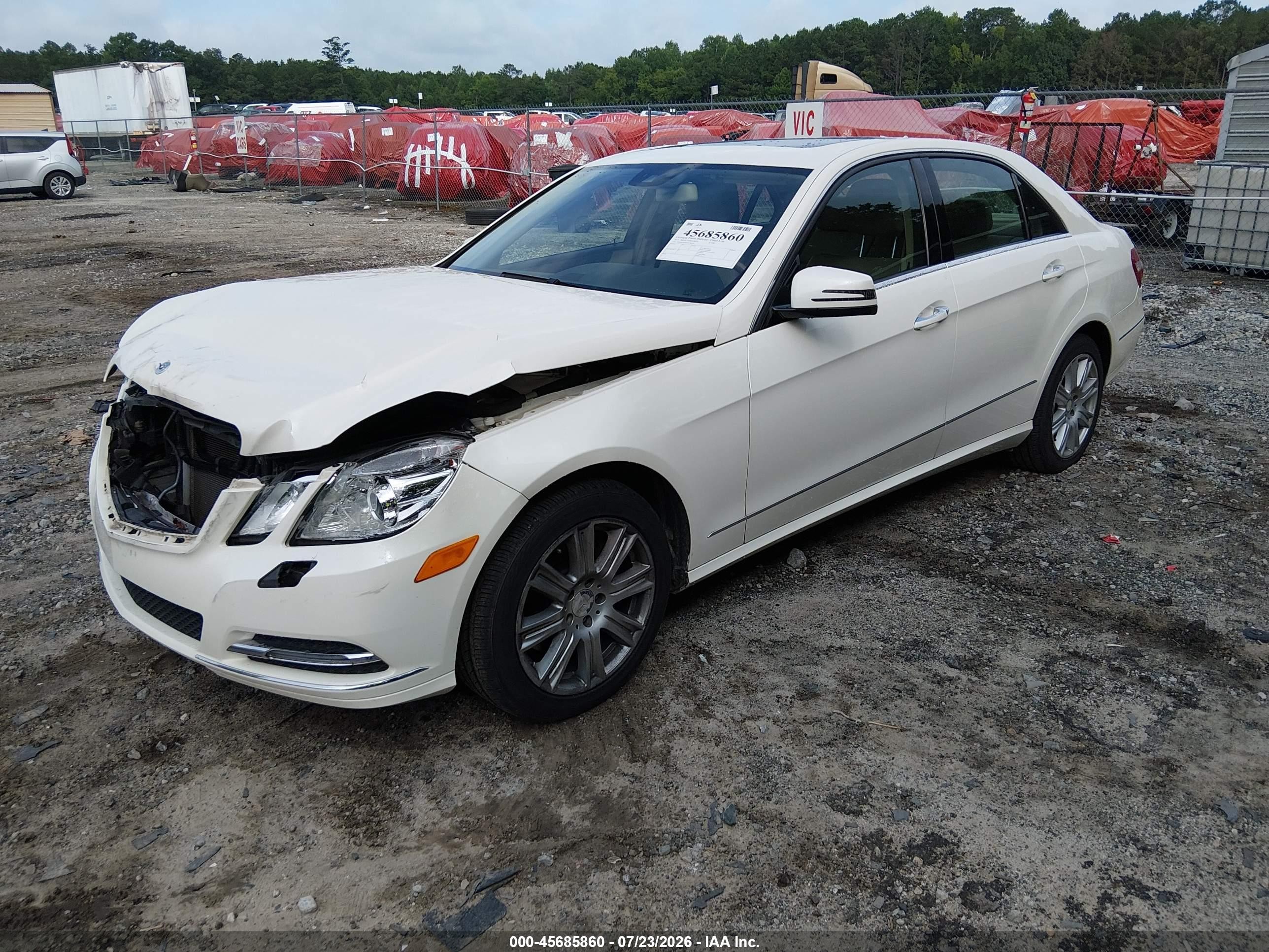 2013 Mercedes-benz E 350 Белый vin: WDDHF5KB5DA706349