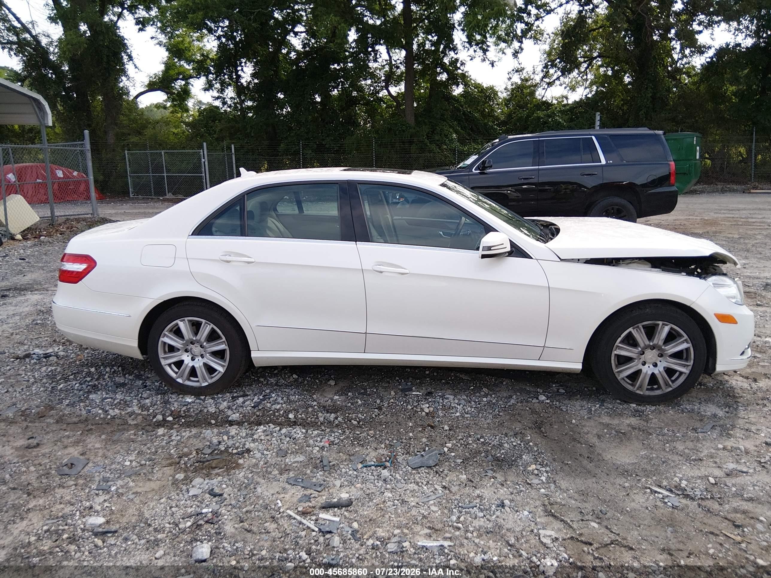 2013 Mercedes-benz E 350 Белый vin: WDDHF5KB5DA706349