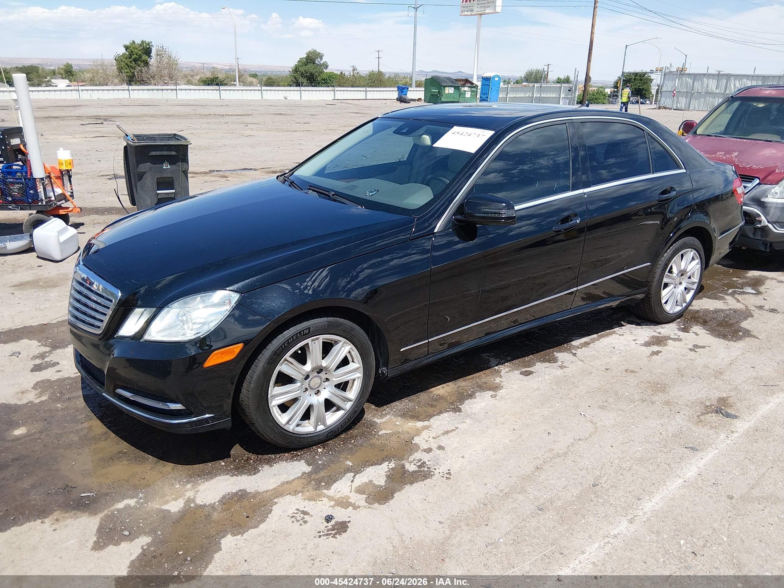 2013 Mercedes-benz E 350   Black vin: WDDHF5KB5DA722406
