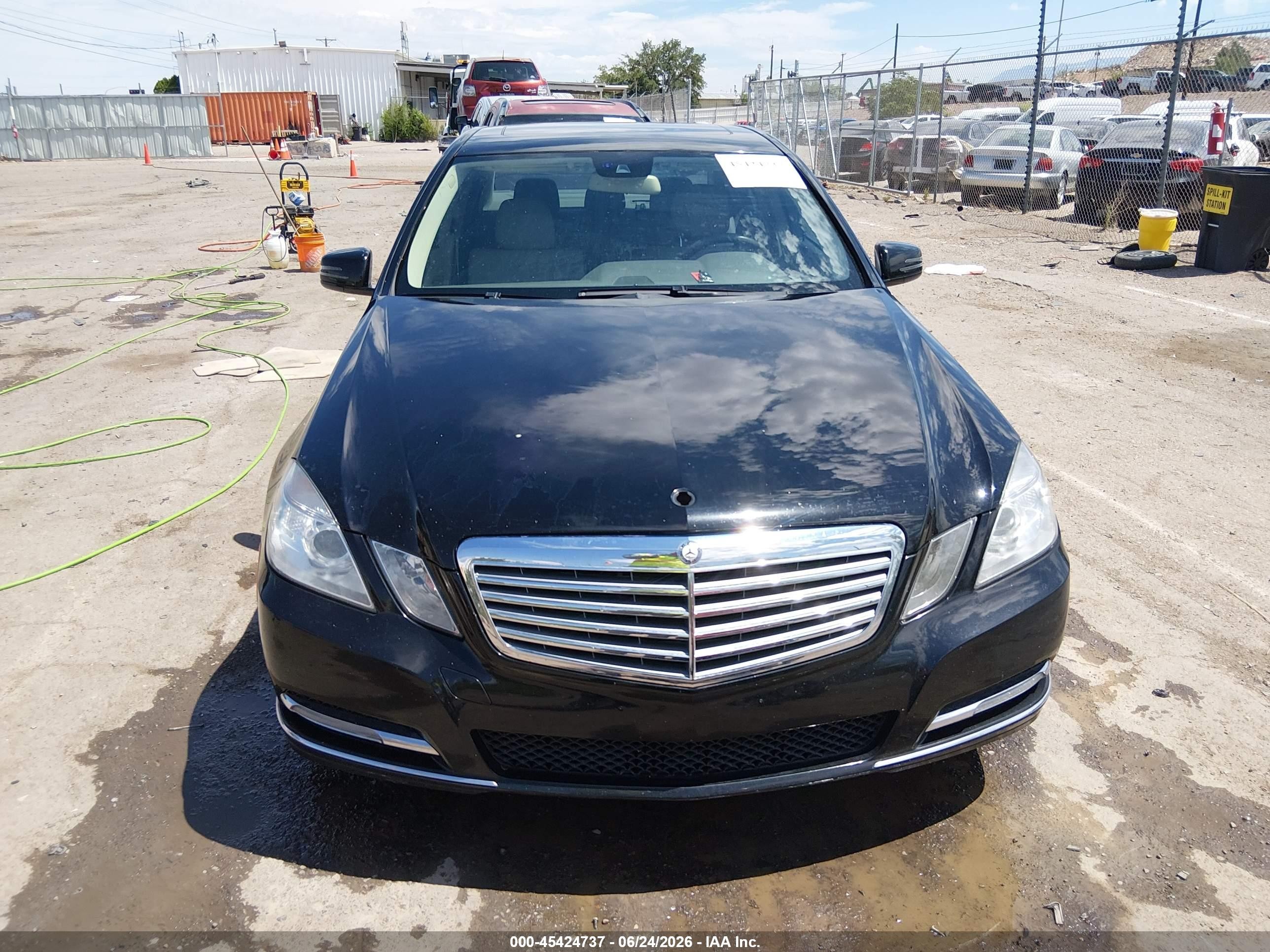 2013 Mercedes-benz E 350   Black vin: WDDHF5KB5DA722406