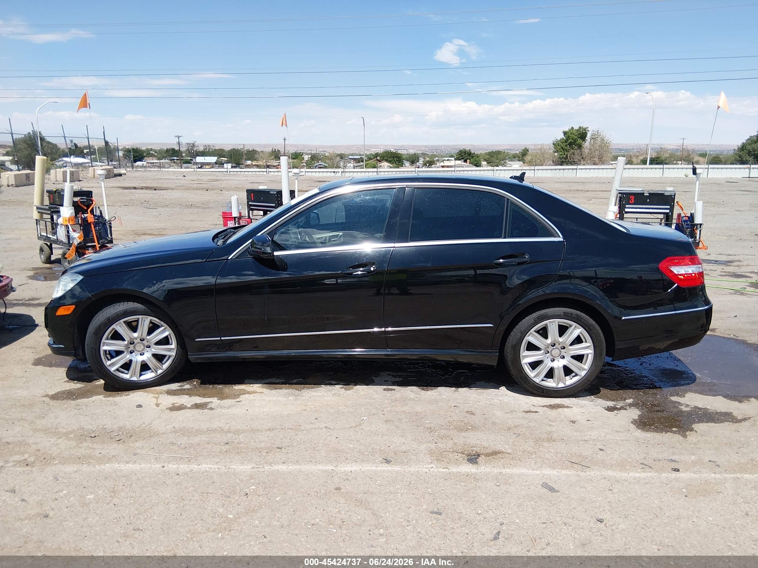 2013 Mercedes-benz E 350   Black vin: WDDHF5KB5DA722406
