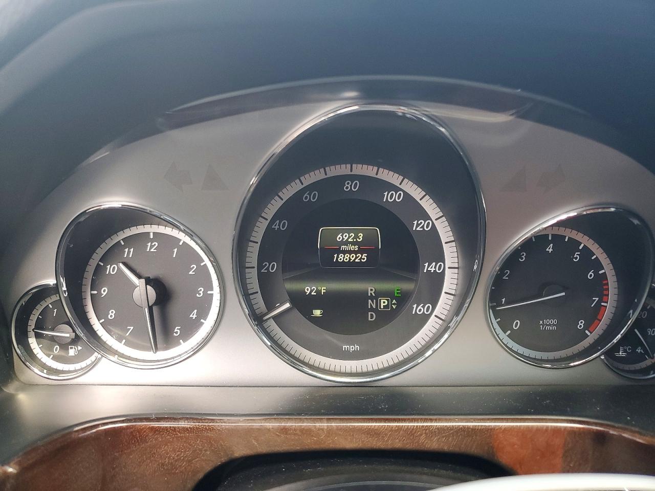 2013 Mercedes-benz E 350 Черный vin: WDDHF5KB5DA732854