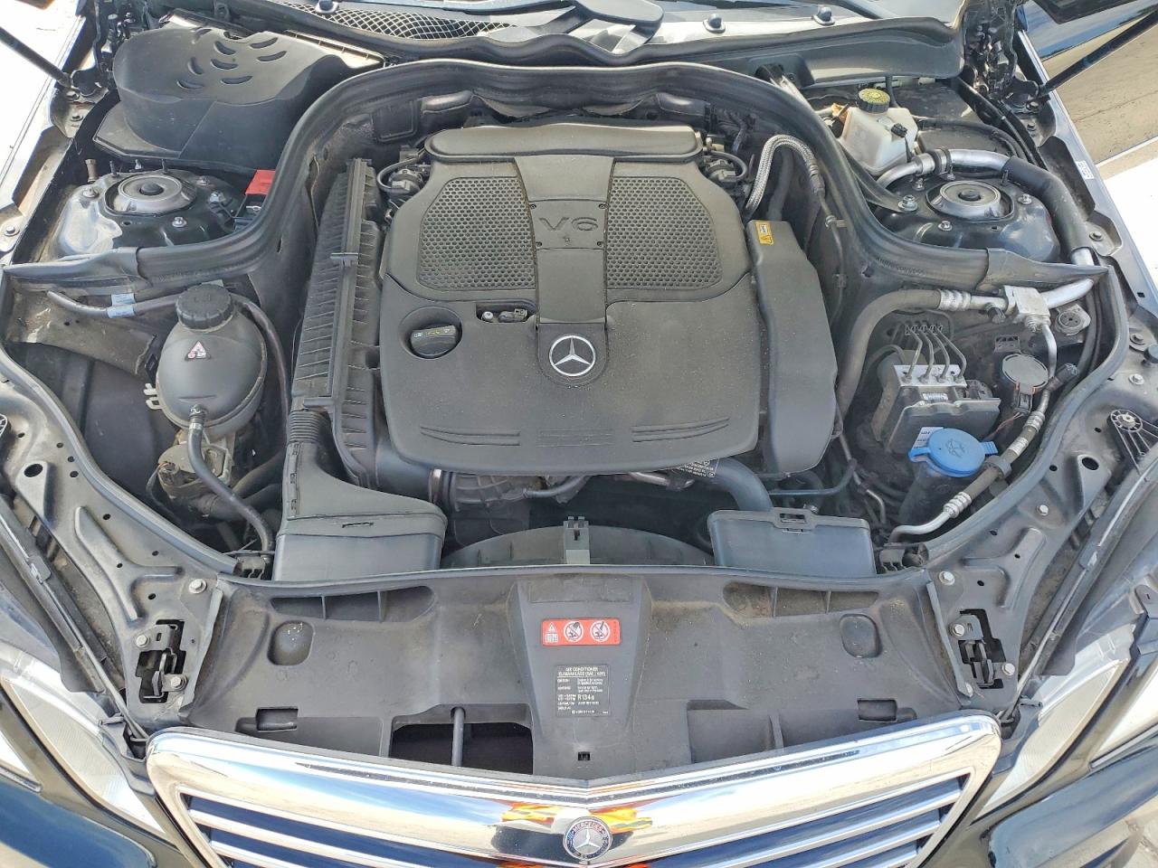 2013 Mercedes-benz E 350 Черный vin: WDDHF5KB5DA732854