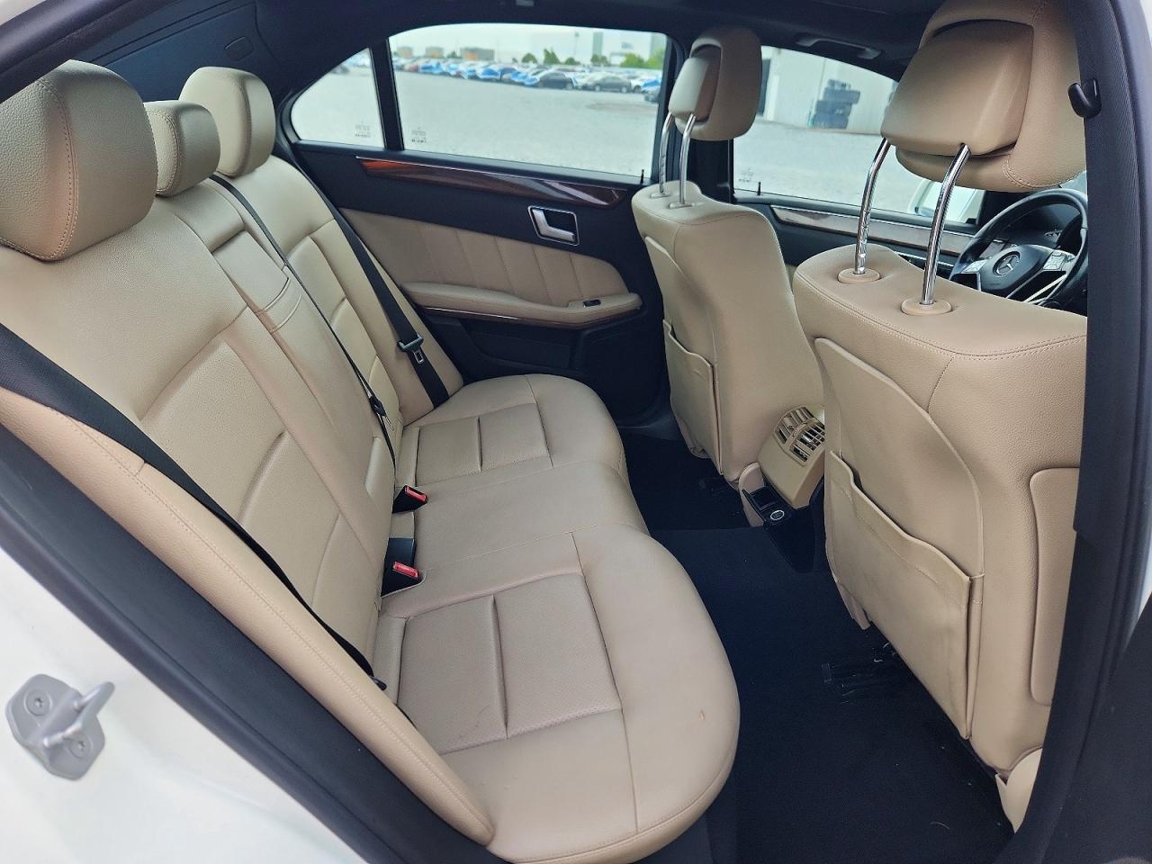 2013 Mercedes-benz E 350 White vin: WDDHF5KB5DA759827