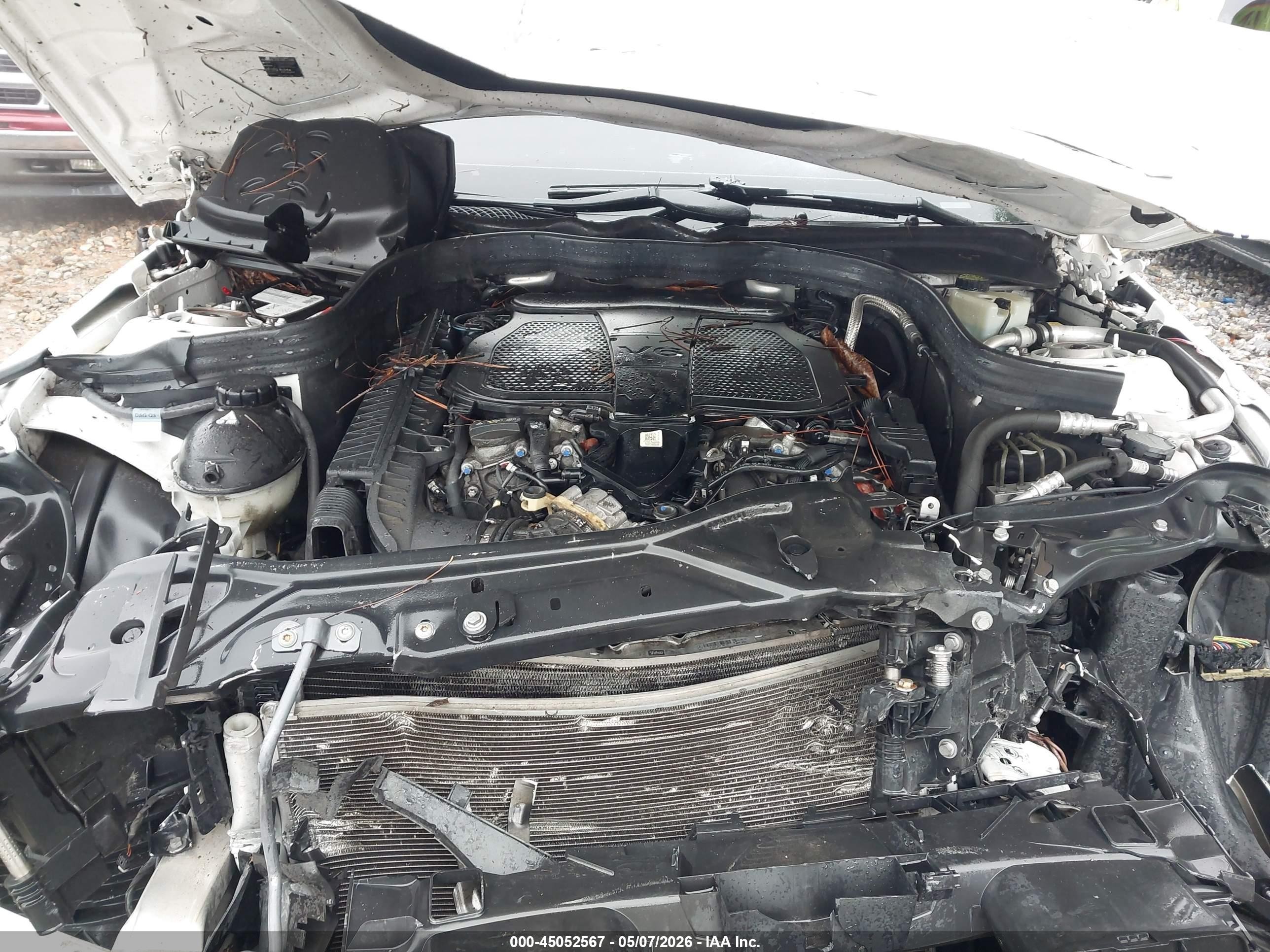 2014 Mercedes-benz E 350   Белый vin: WDDHF5KB5EA777181