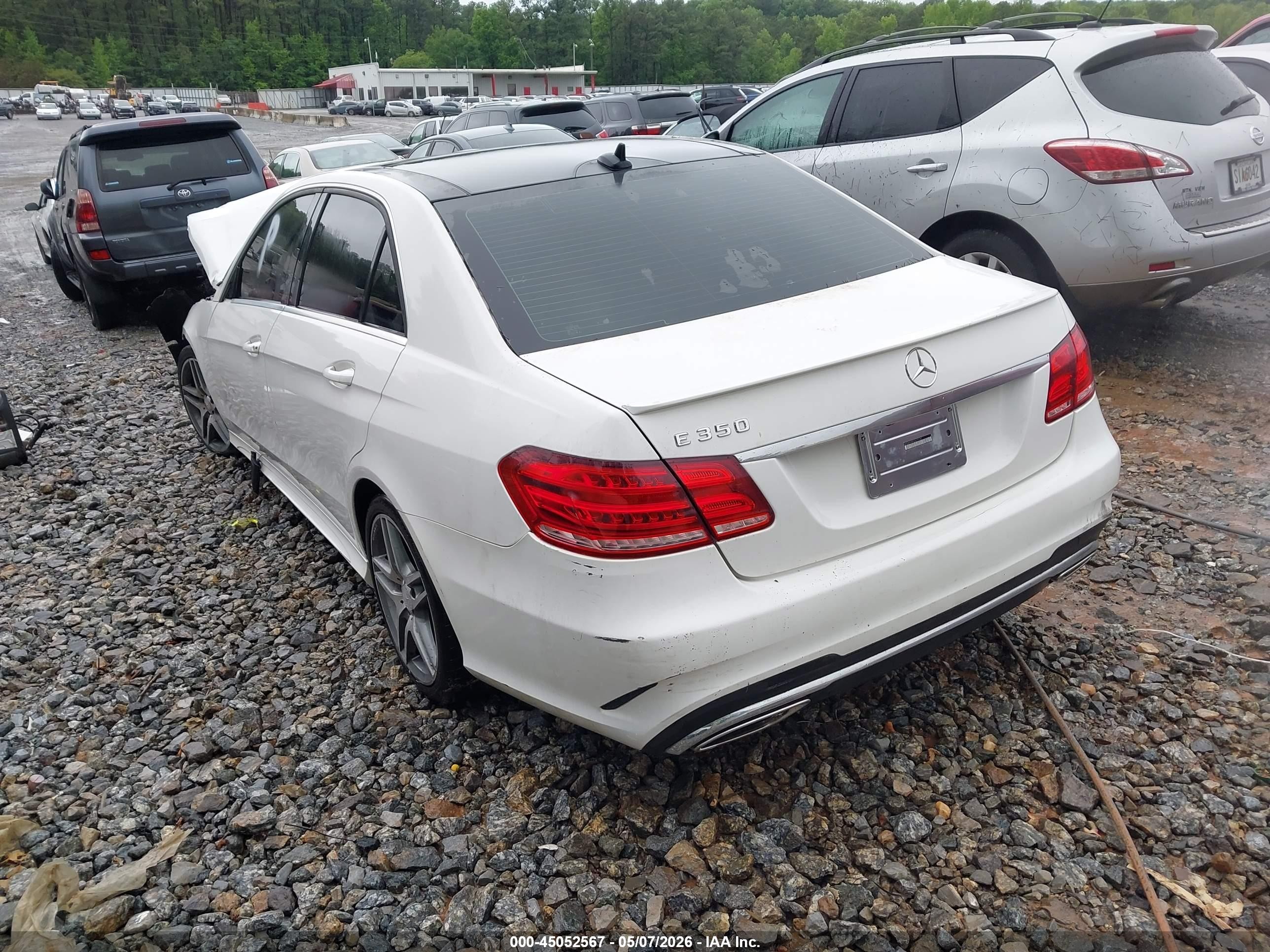 2014 Mercedes-benz E 350   Белый vin: WDDHF5KB5EA777181