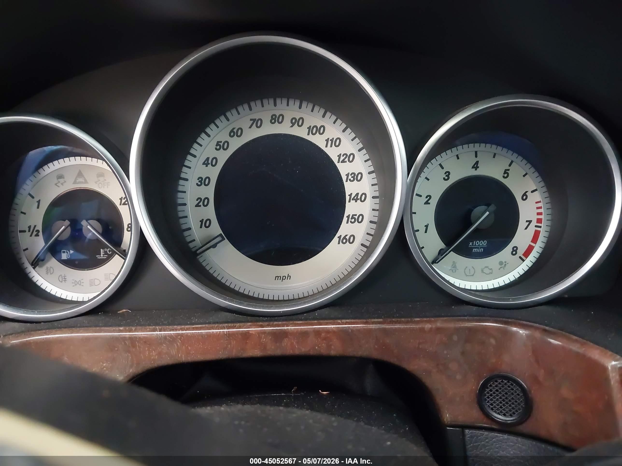2014 Mercedes-benz E 350   Белый vin: WDDHF5KB5EA777181