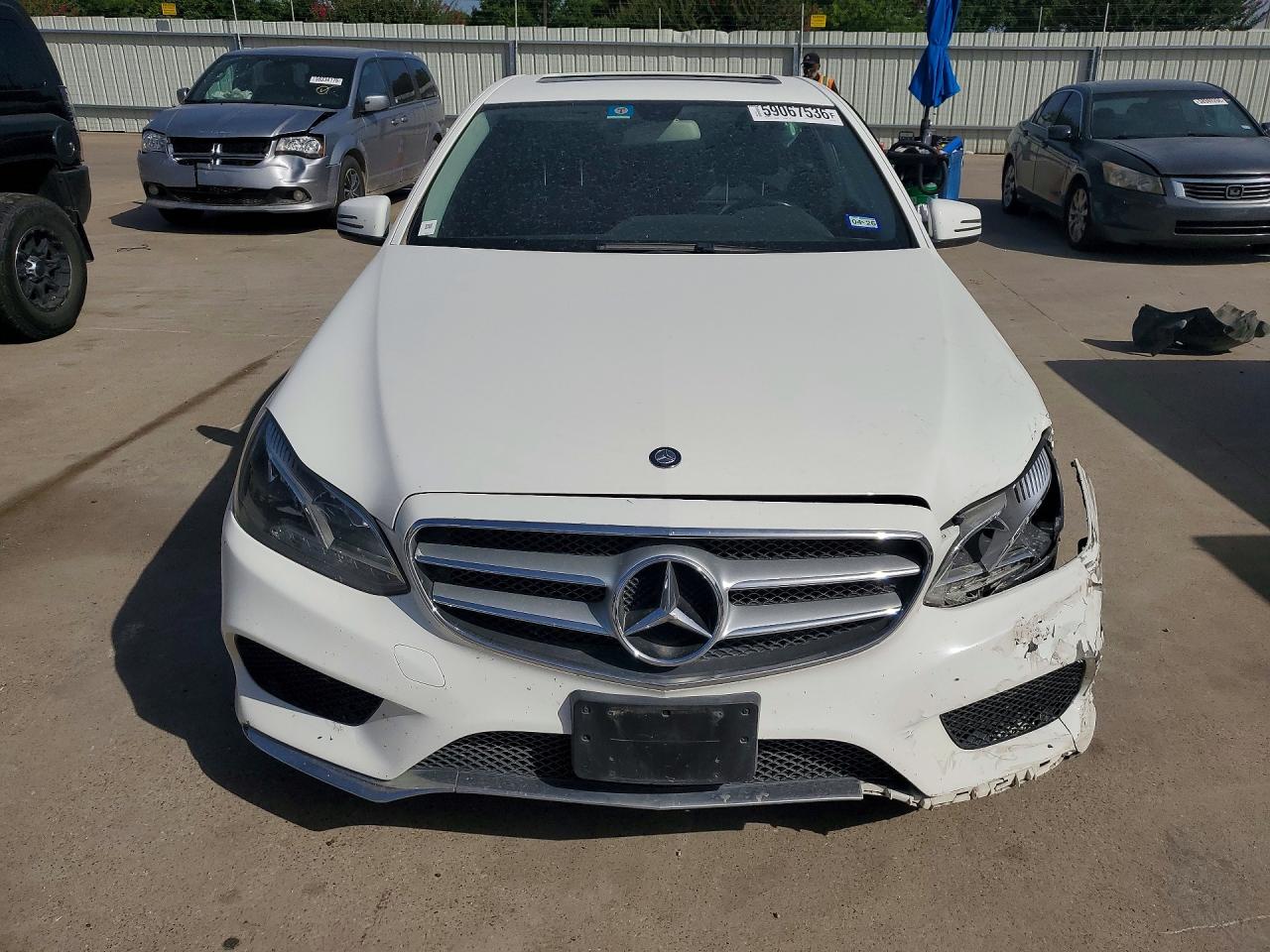 2014 Mercedes-benz E 350 White vin: WDDHF5KB5EA862246
