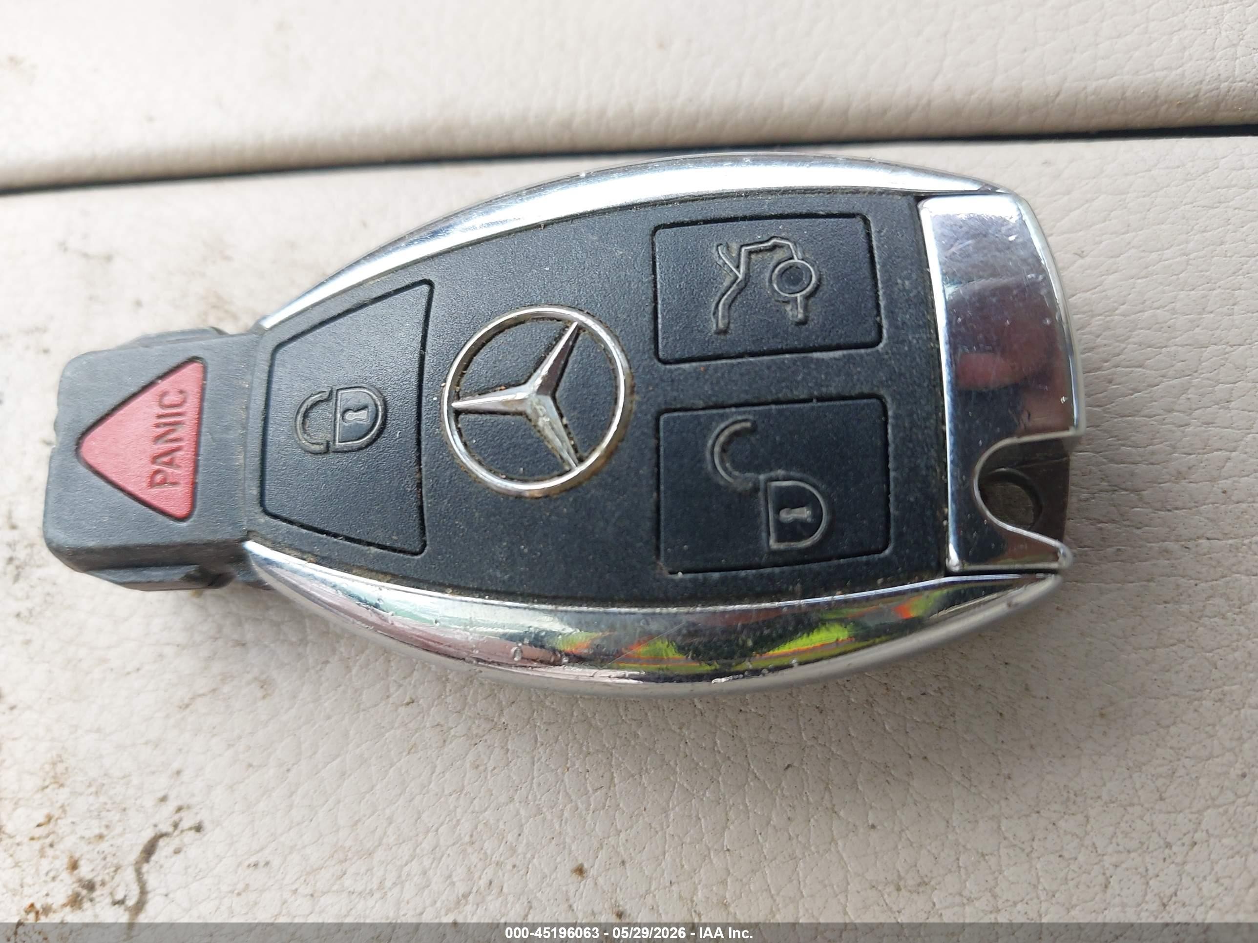 2014 Mercedes-benz E 350   White vin: WDDHF5KB5EA872372
