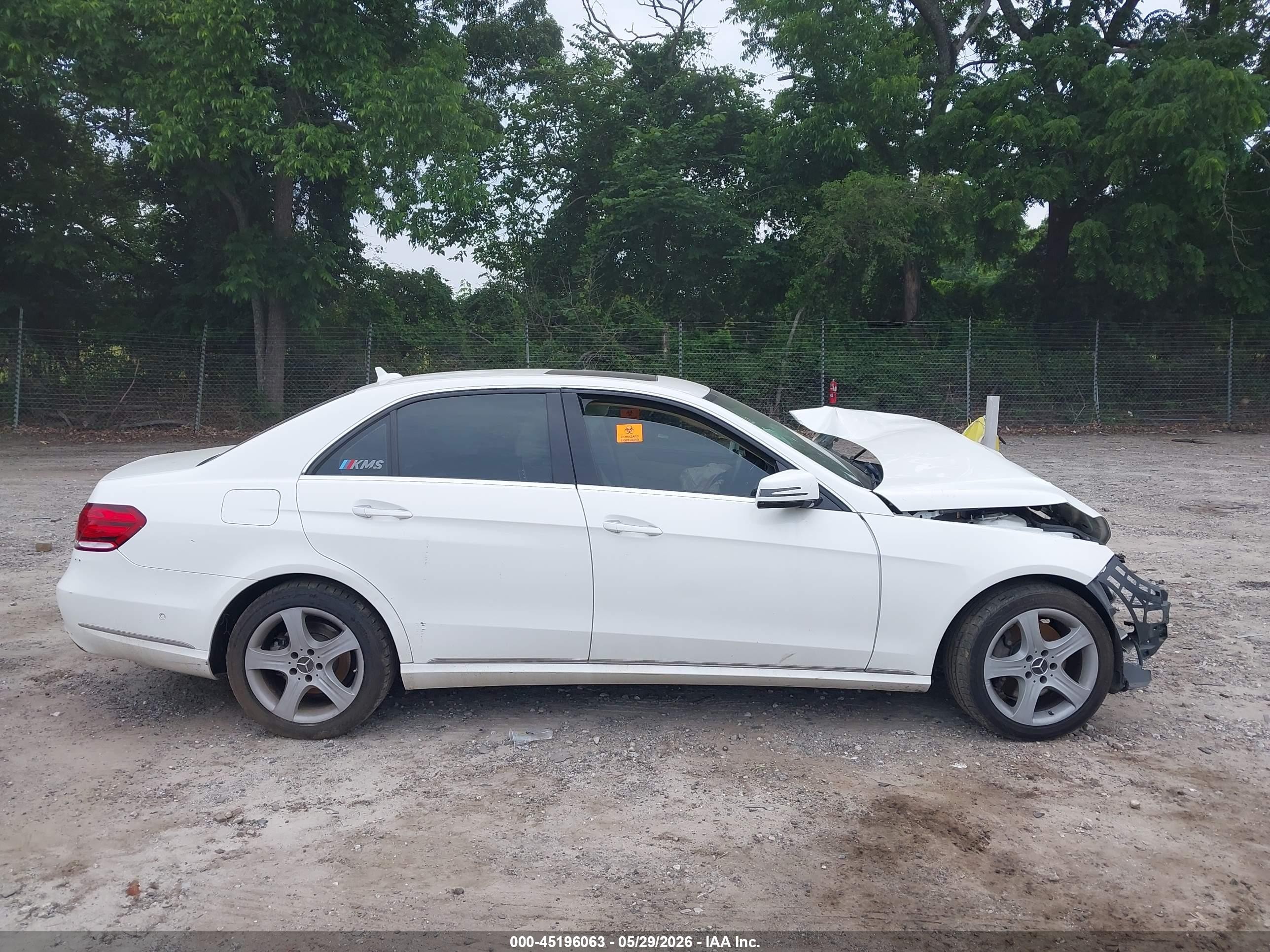 2014 Mercedes-benz E 350   White vin: WDDHF5KB5EA872372
