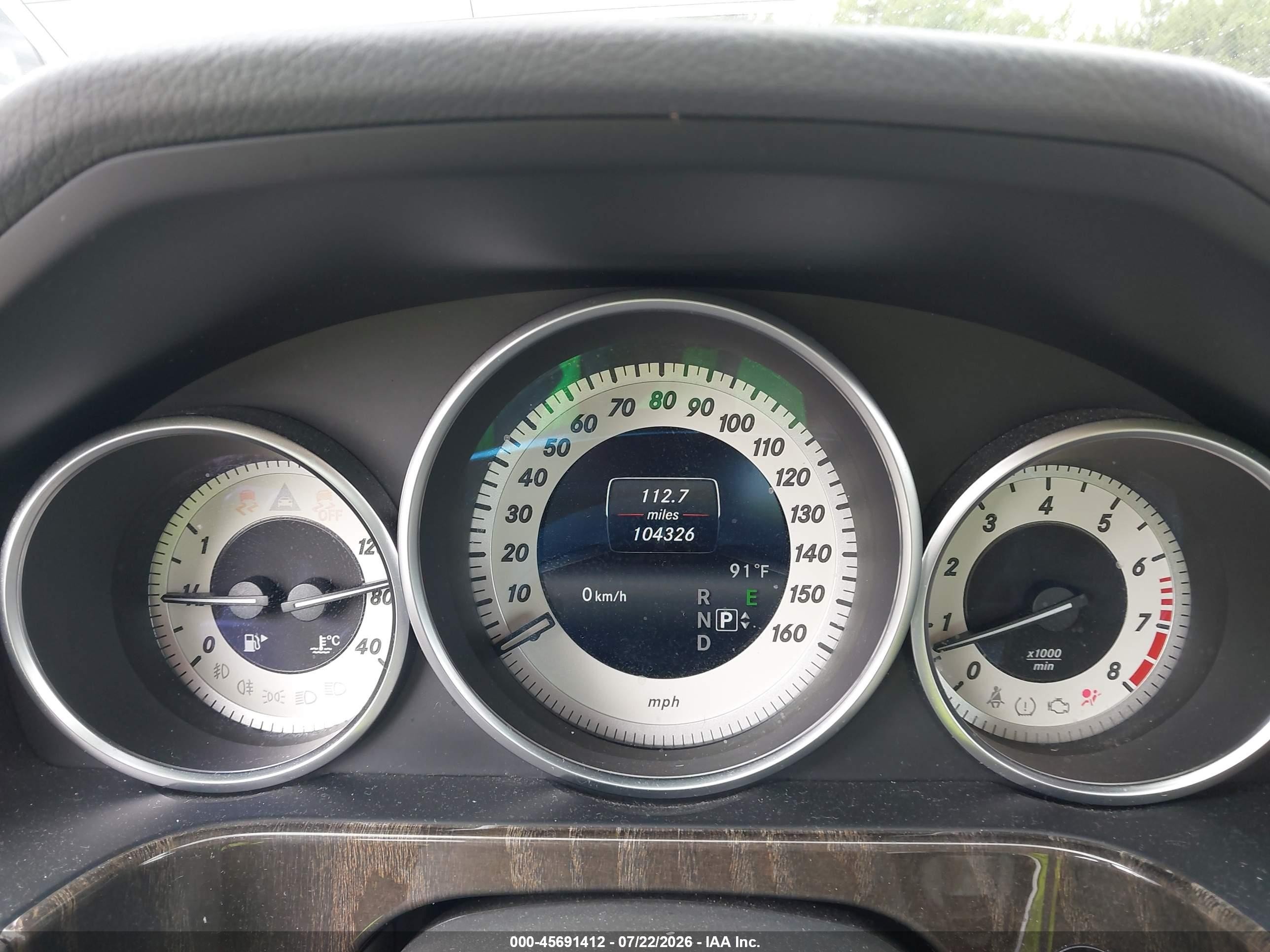 2014 Mercedes-benz E 350   Blue vin: WDDHF5KB5EA885364