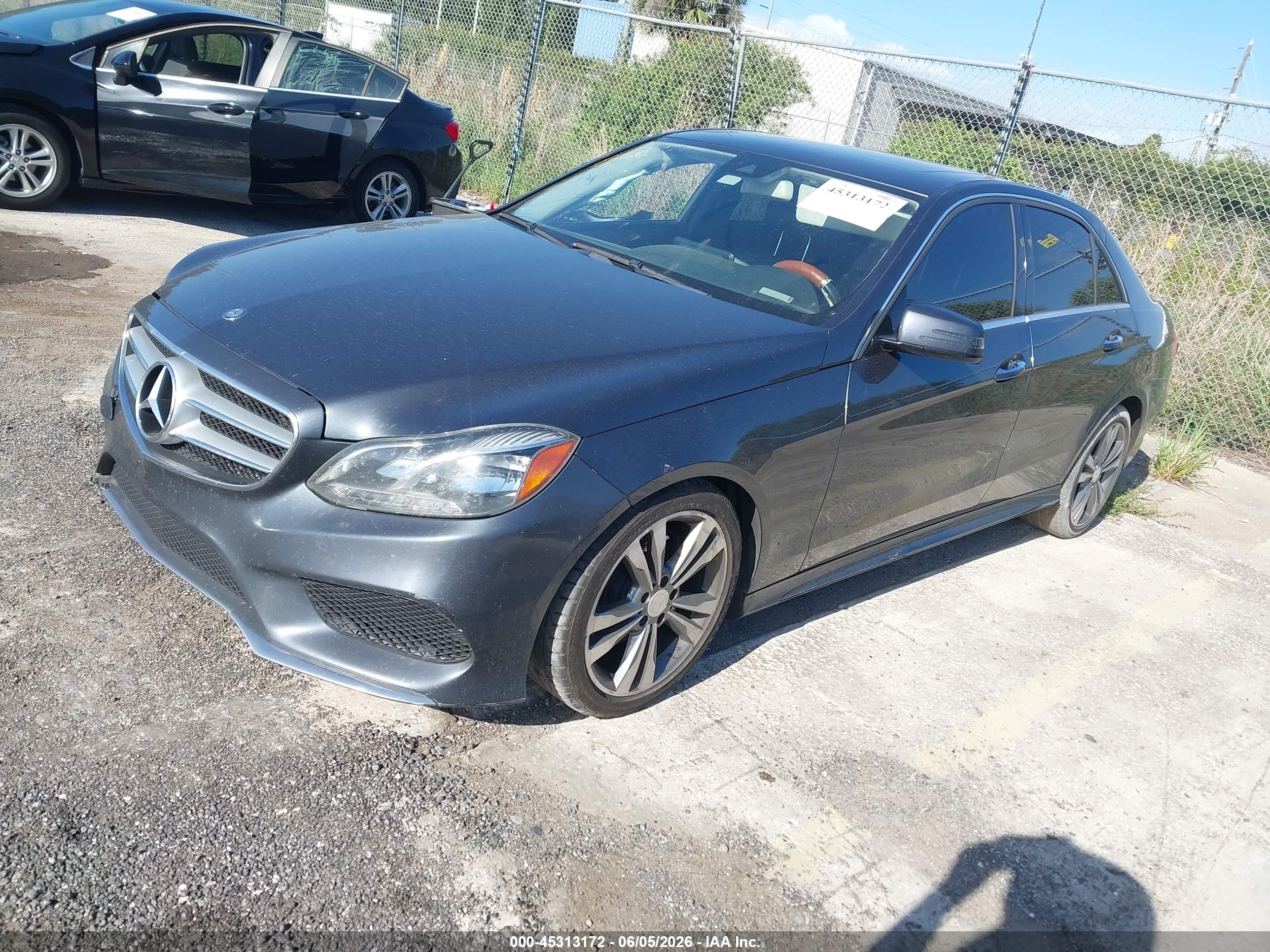 2014 Mercedes-benz E 350   Серый vin: WDDHF5KB5EA905421