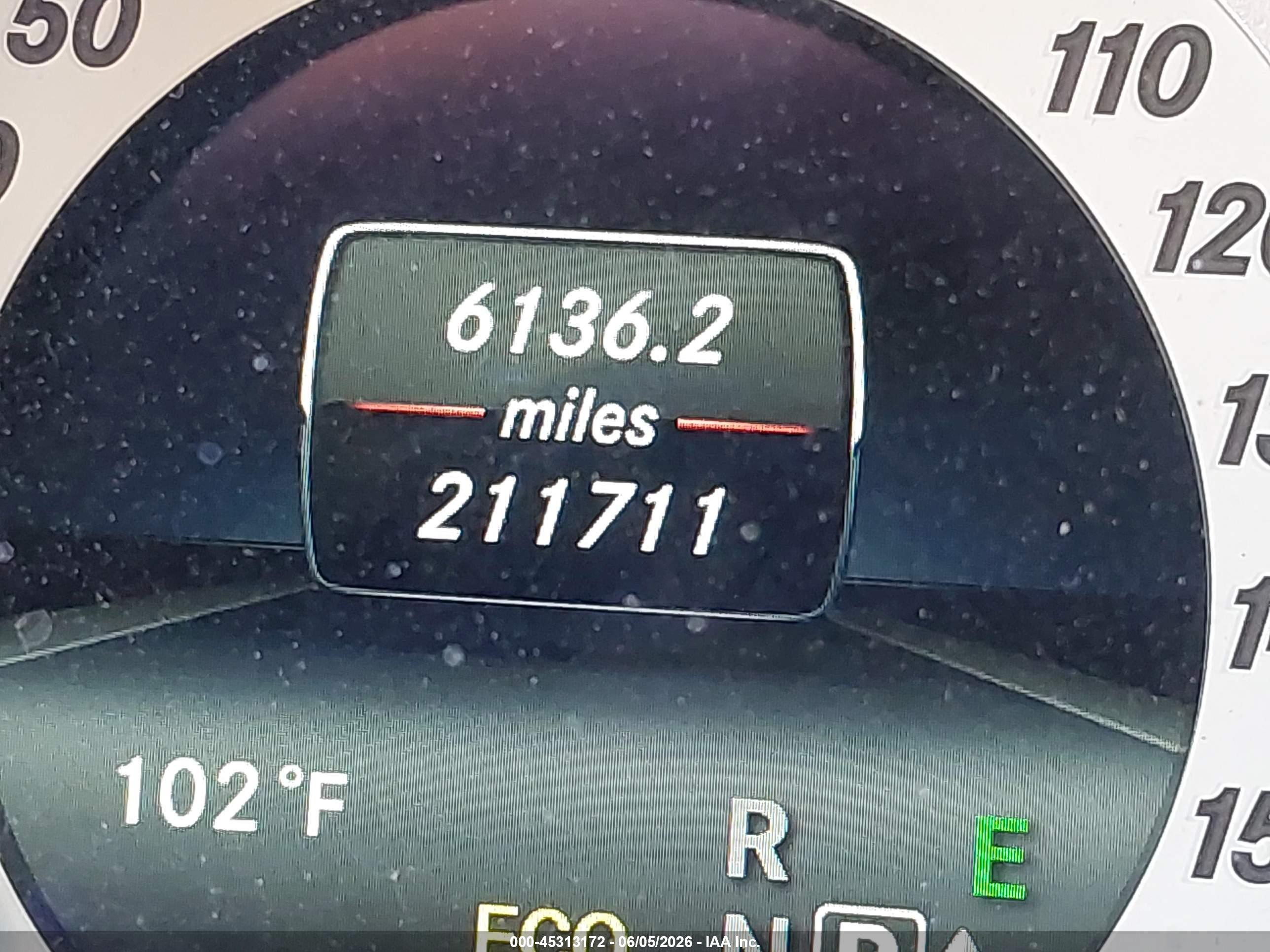 2014 Mercedes-benz E 350   Серый vin: WDDHF5KB5EA905421