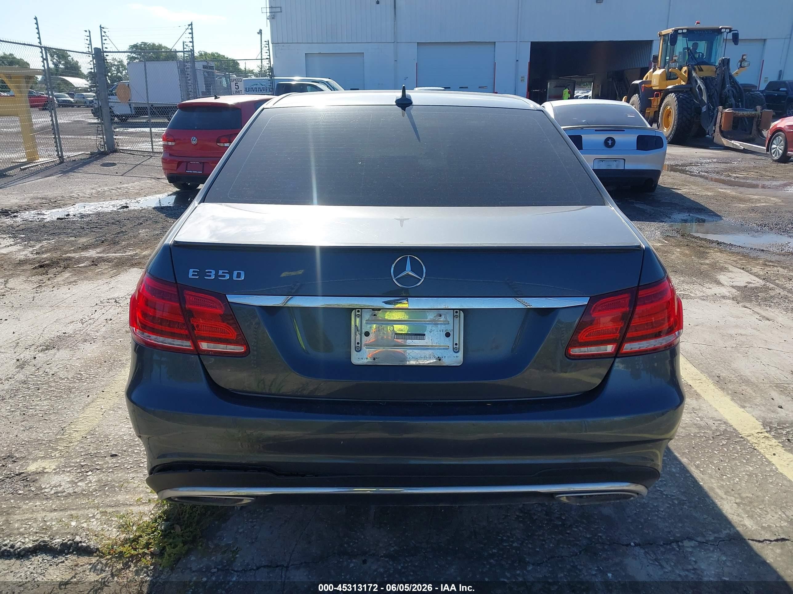2014 Mercedes-benz E 350   Серый vin: WDDHF5KB5EA905421
