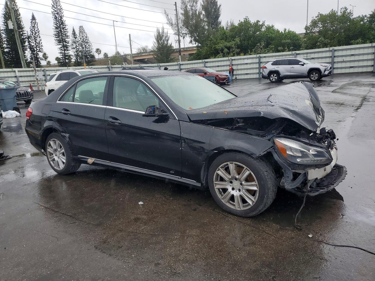 2014 Mercedes-benz E 350 Black vin: WDDHF5KB5EA982287