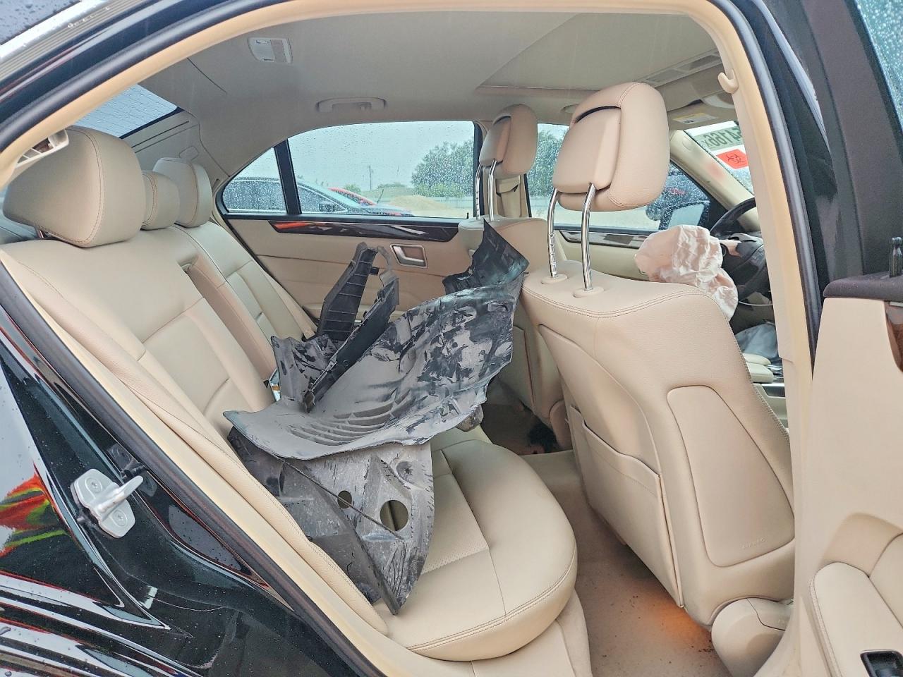 2014 Mercedes-benz E 350 Black vin: WDDHF5KB5EB039990