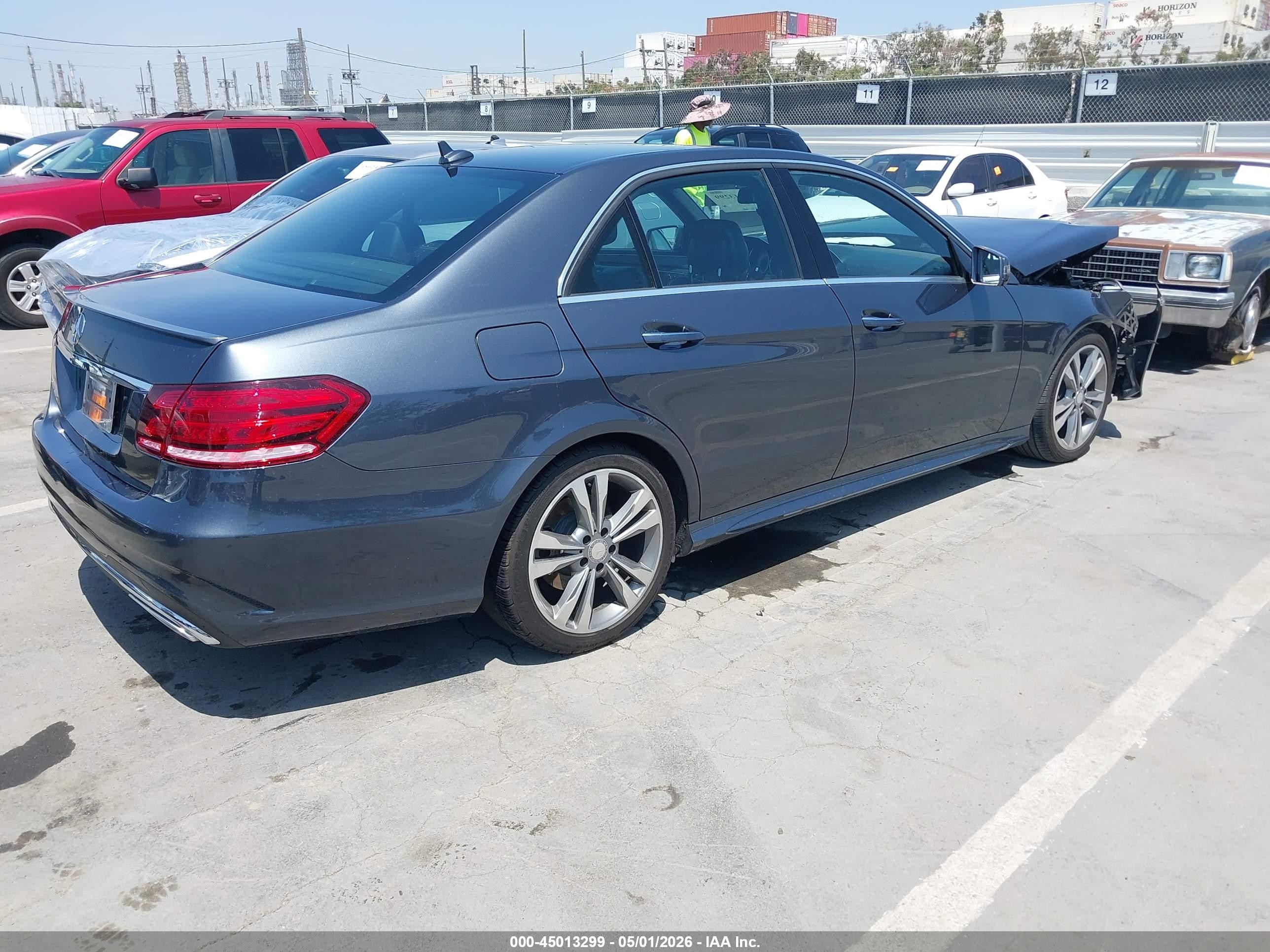 2014 Mercedes-benz E 350   Light Blue vin: WDDHF5KB5EB042971