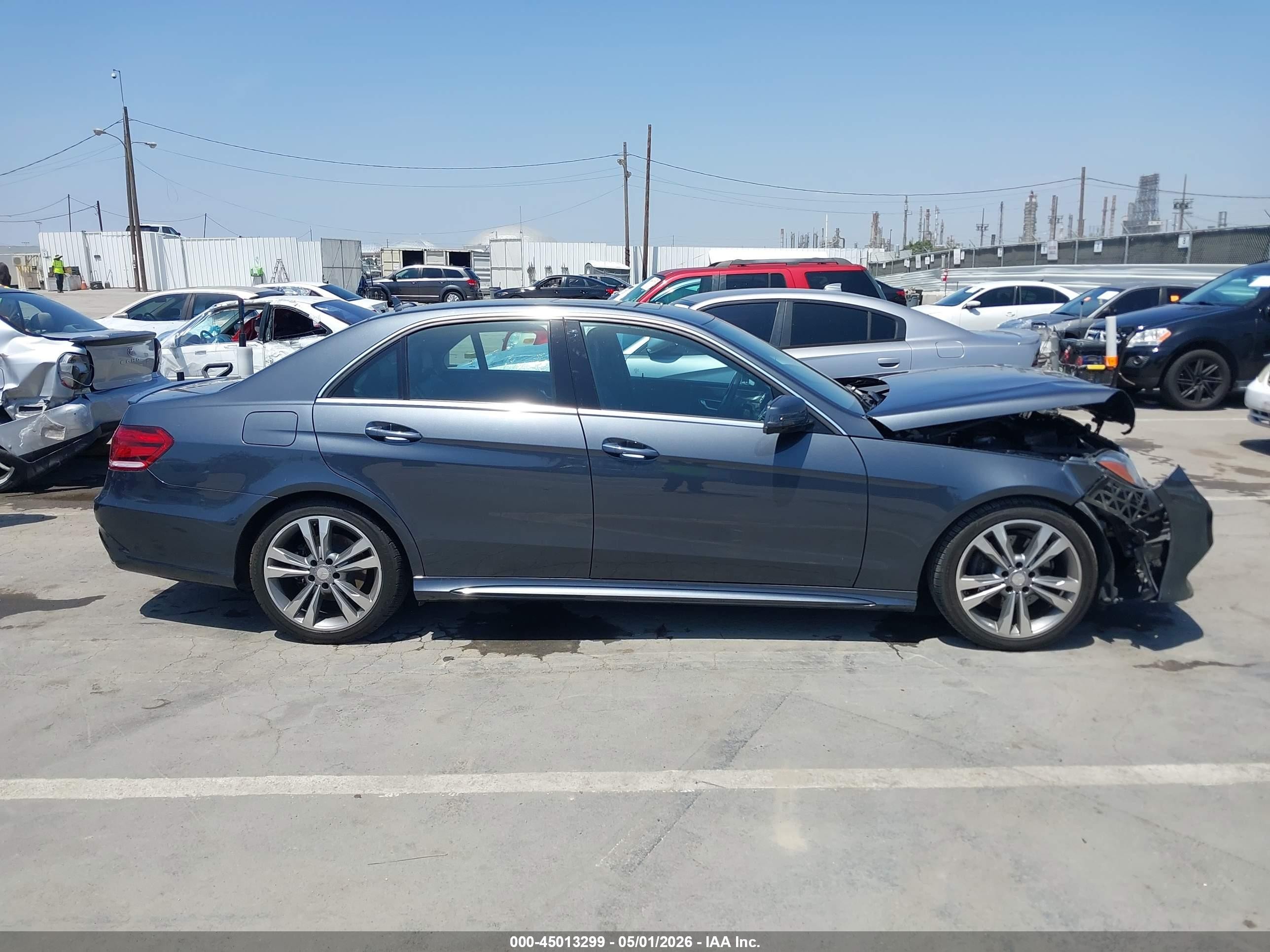 2014 Mercedes-benz E 350   Light Blue vin: WDDHF5KB5EB042971