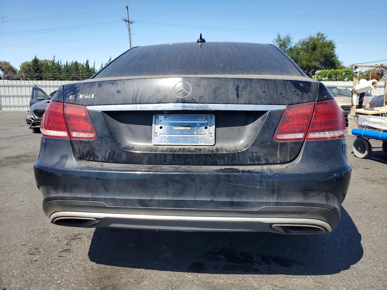 2015 Mercedes-benz E Черный vin: WDDHF5KB5FB083344